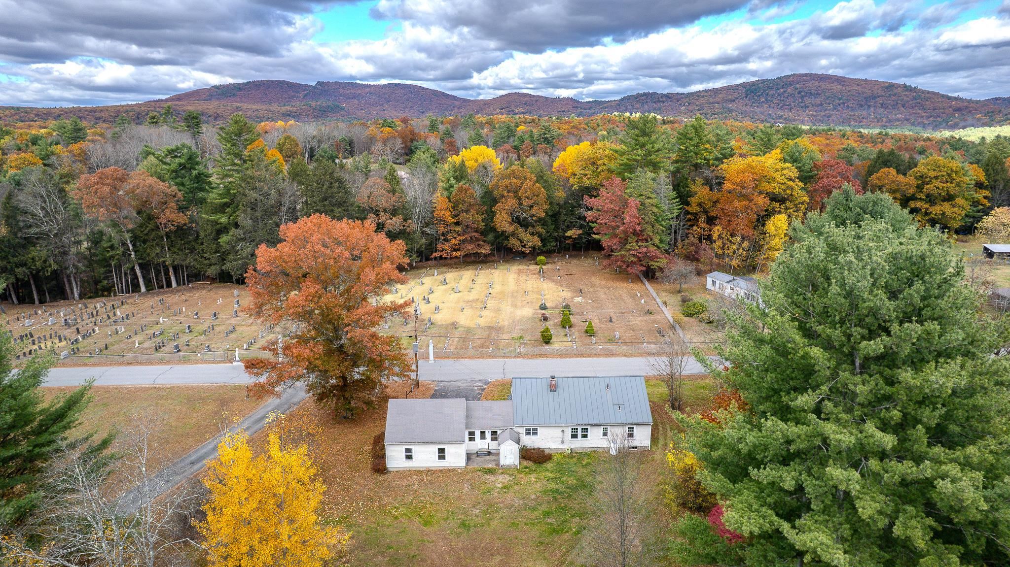 Homes for sale in Hinsdale, NH | 122 Meetinghouse Rd, Hinsdale, NH 03451 | MLS# 5068091