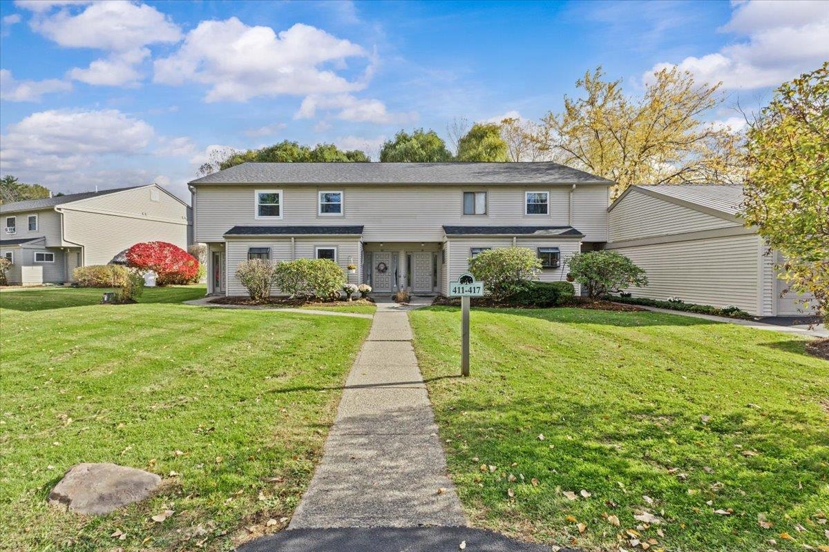 Homes for sale in Shelburne, VT | 413 Locust Hl #4, Shelburne, VT 05482 | MLS# 5068112