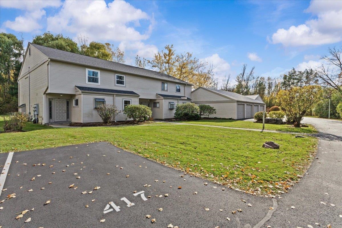 Homes for sale in Shelburne, VT | 413 Locust Hl #4, Shelburne, VT 05482 | MLS# 5068112