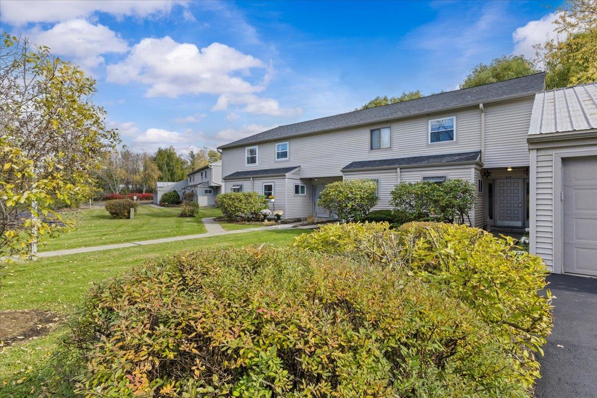 Homes for sale in Shelburne, VT | 413 Locust Hl #4, Shelburne, VT 05482 | MLS# 5068112