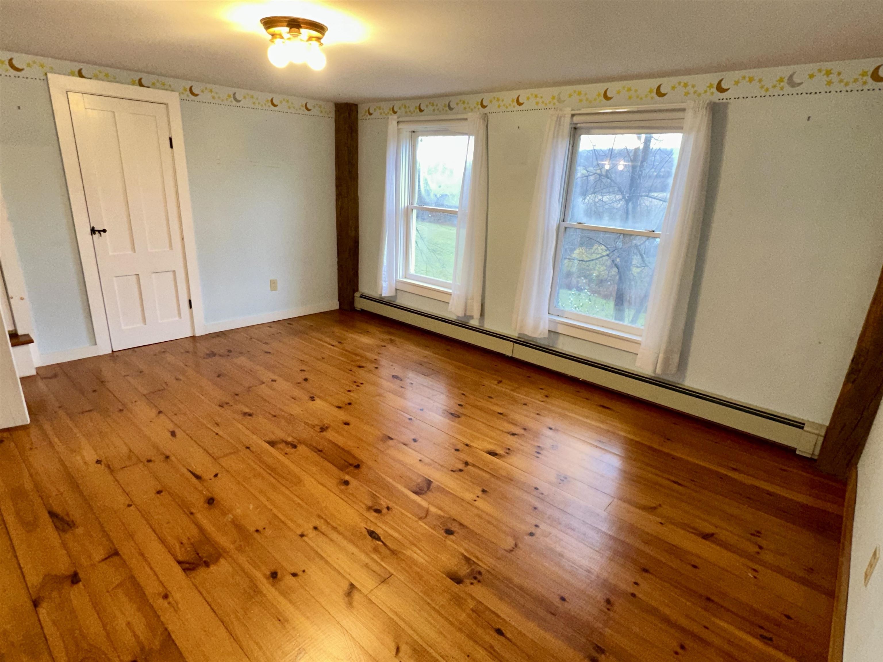 Second Large Bedroom