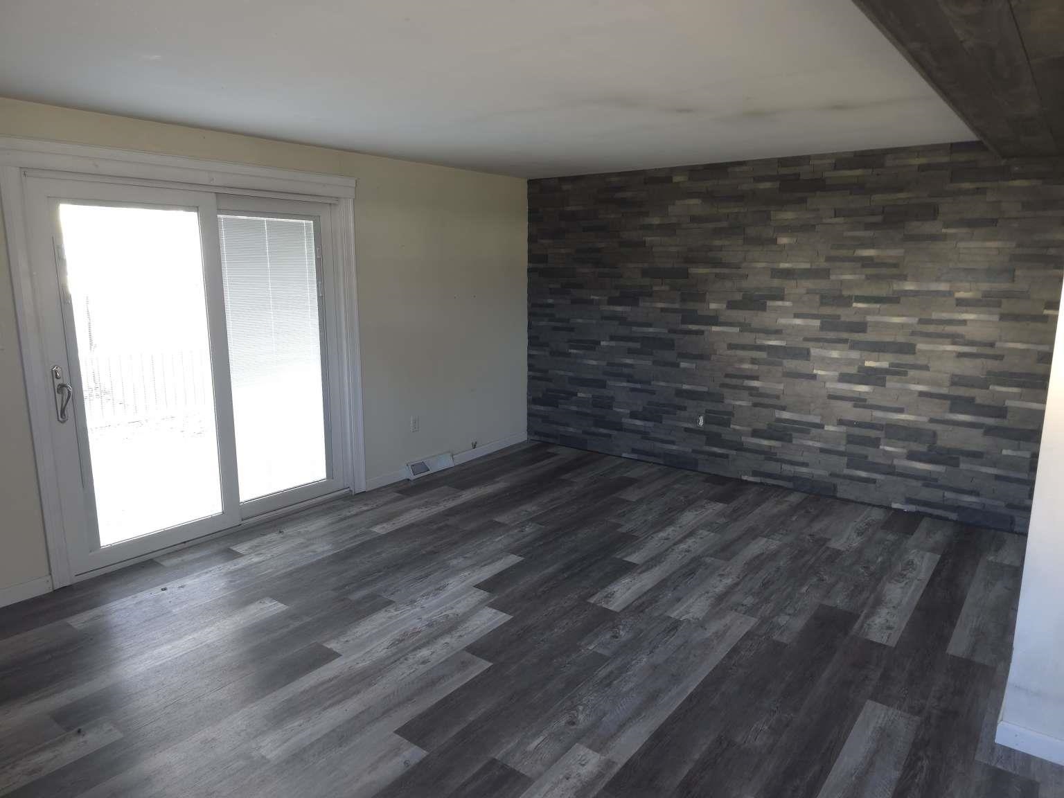 Homes for sale in Manchester, NH | 116 Roysan St, Manchester, NH 03103 | MLS# 5068167