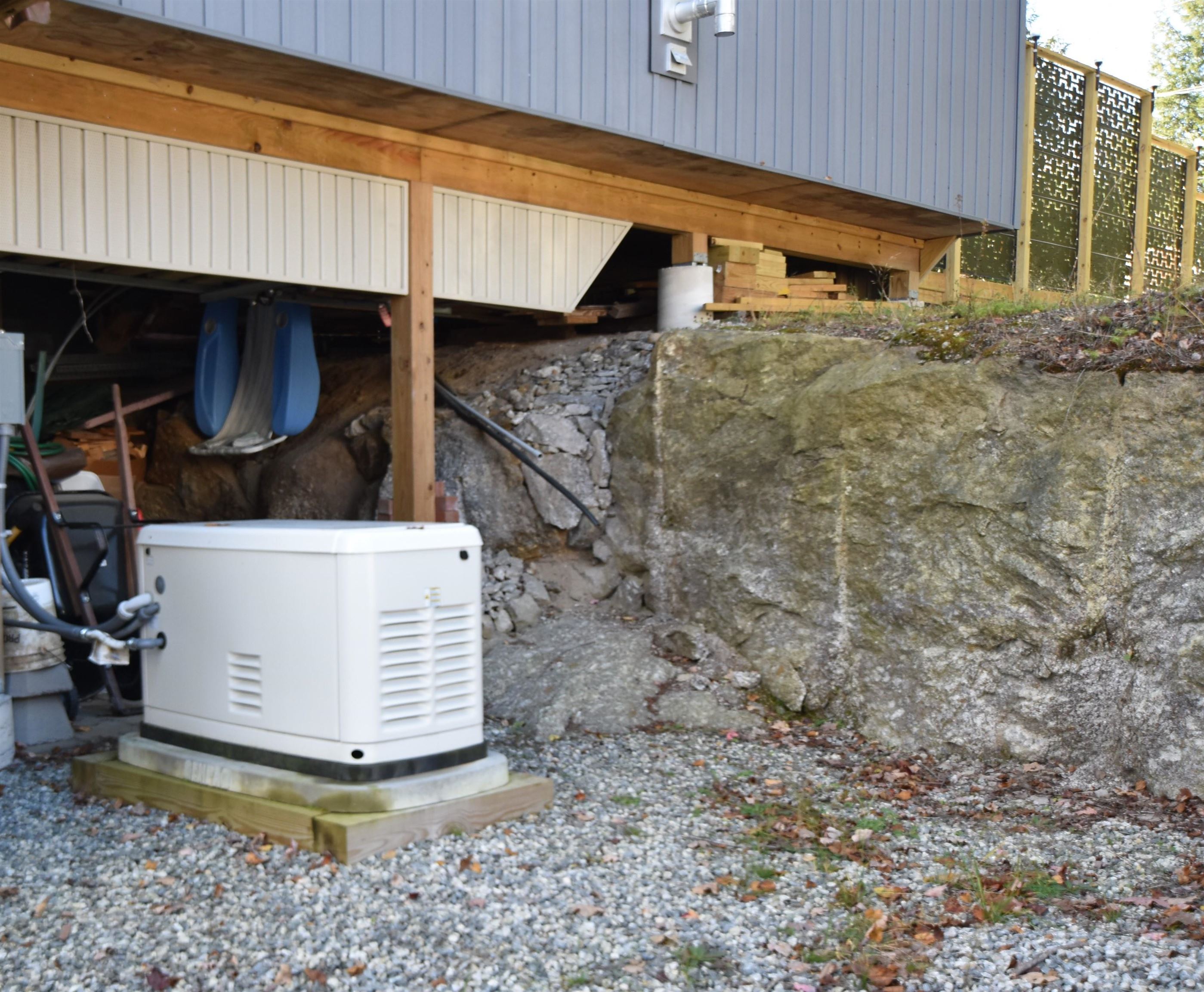 stand by generator 24352680