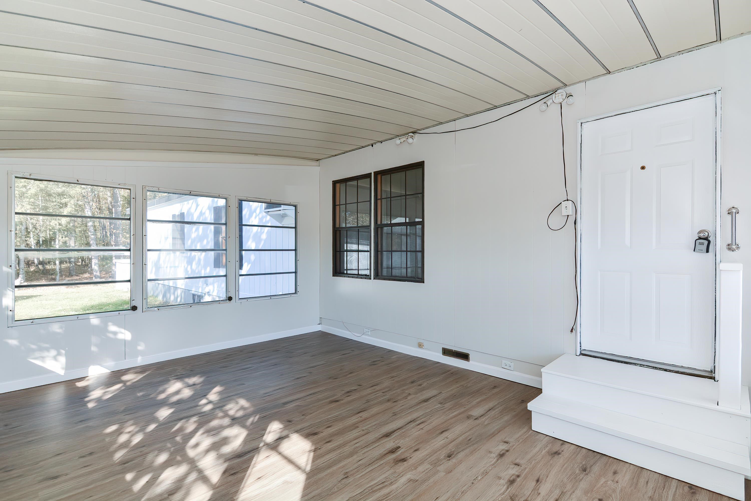 Homes for sale in Epping, NH | 290 Calef Hwy #A6, Epping, NH 03042 | MLS# 5068248