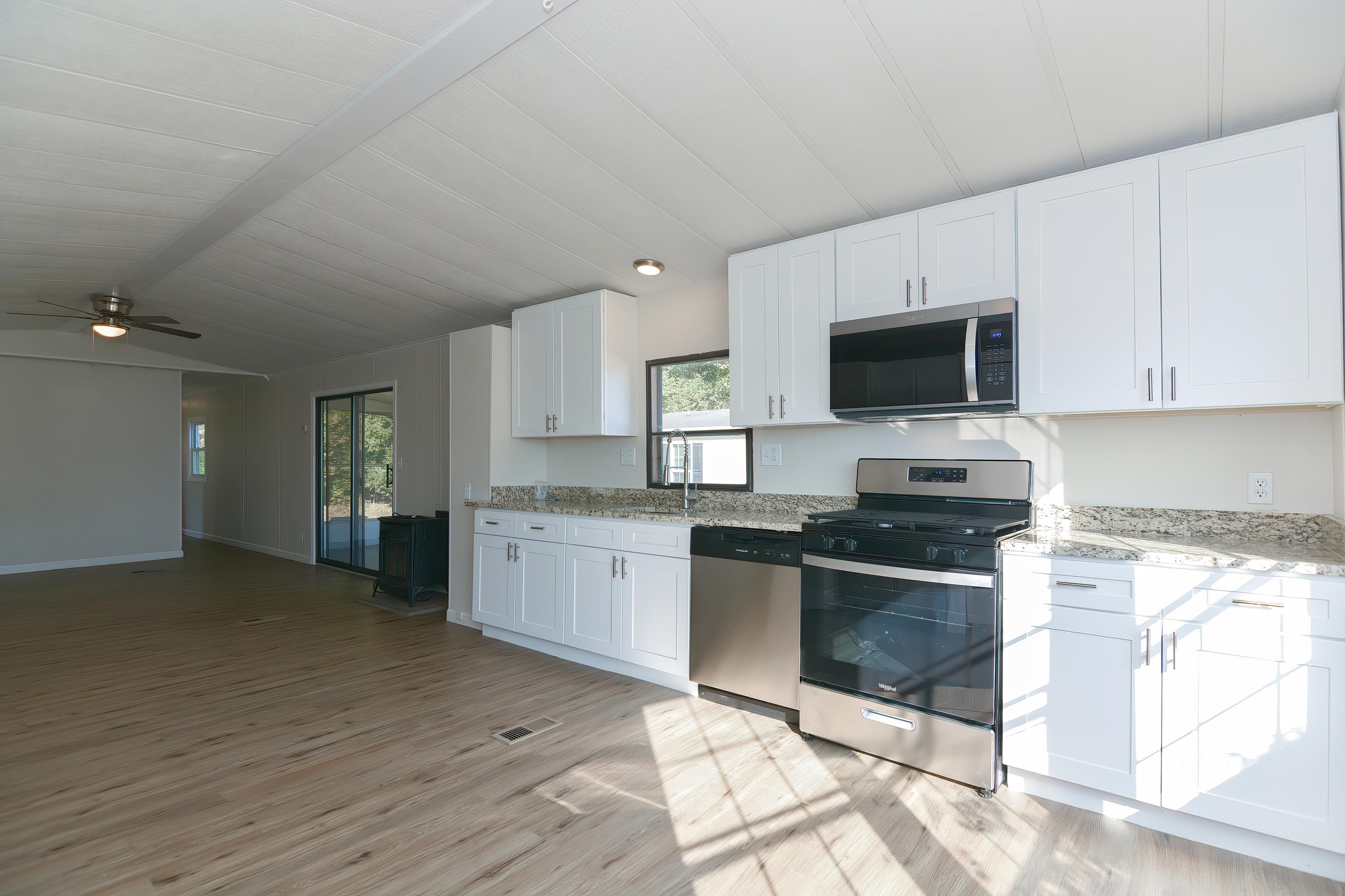 Homes for sale in Epping, NH | 290 Calef Hwy #A6, Epping, NH 03042 | MLS# 5068248