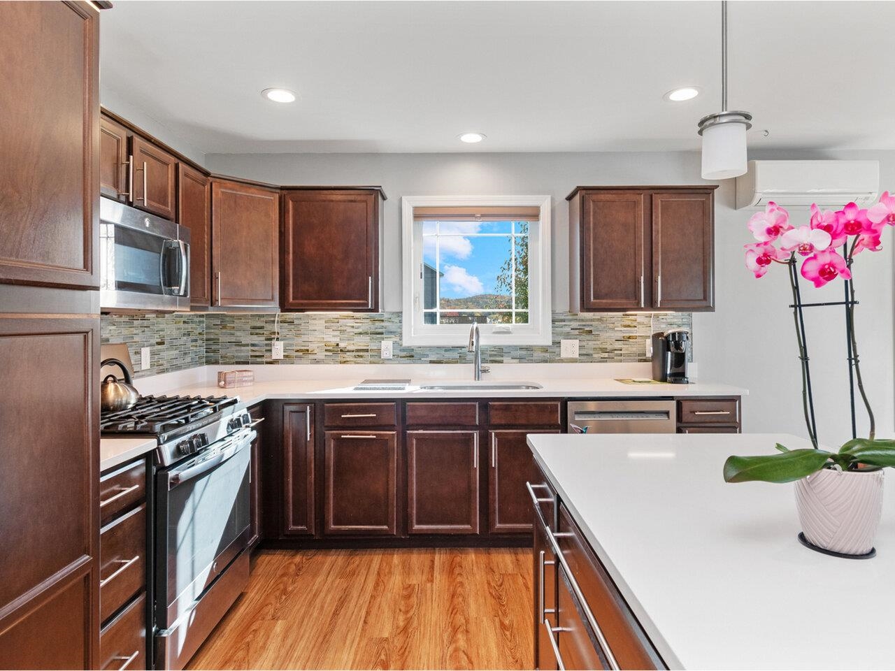 Homes for sale in Vergennes, VT | 142 Commodore Dr, Vergennes, VT 05491 | MLS# 5068362