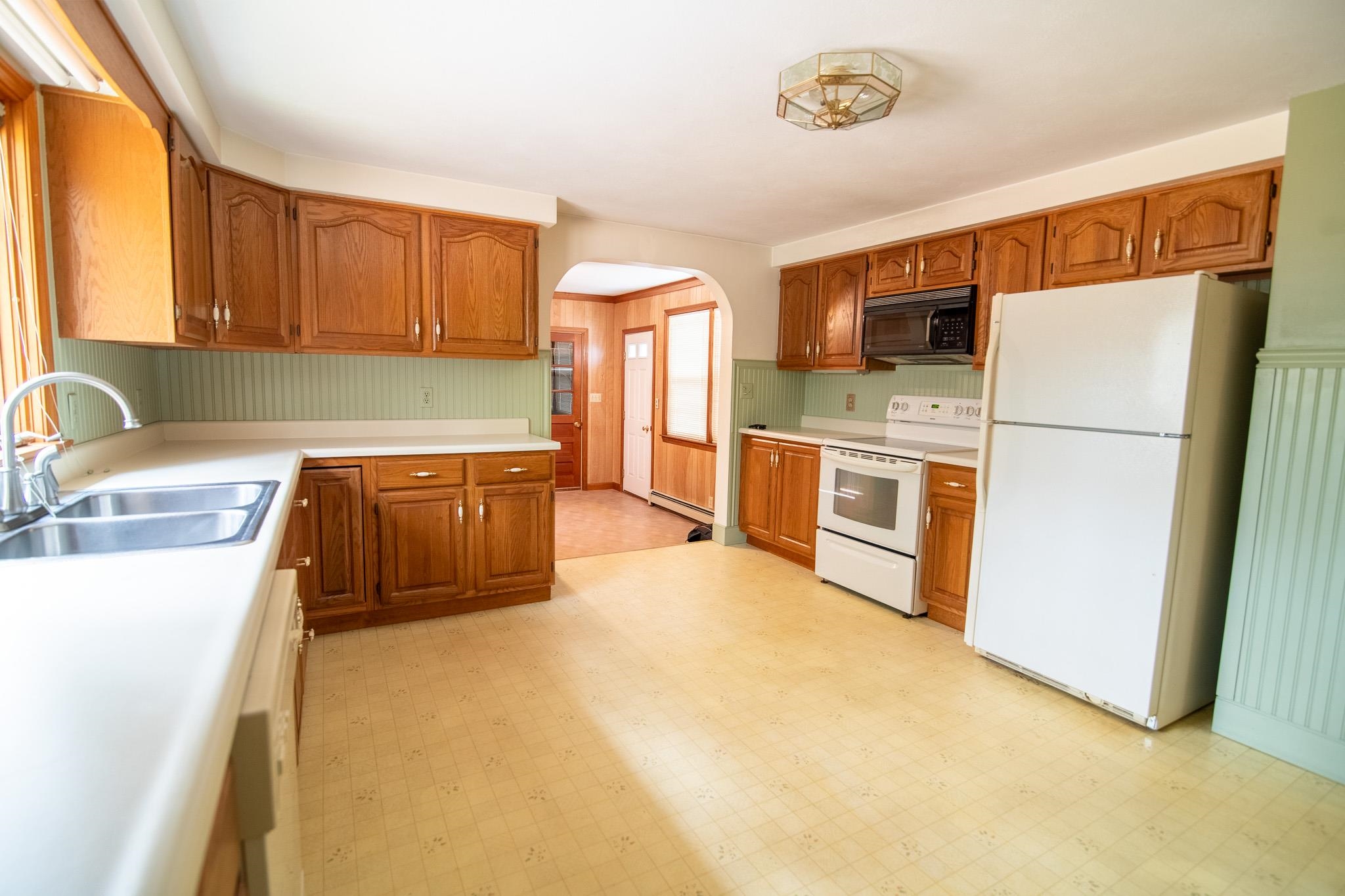 Homes for sale in Hampton Falls, NH | 17 Drinkwater Rd, Hampton Falls, NH 03844 | MLS# 5068471