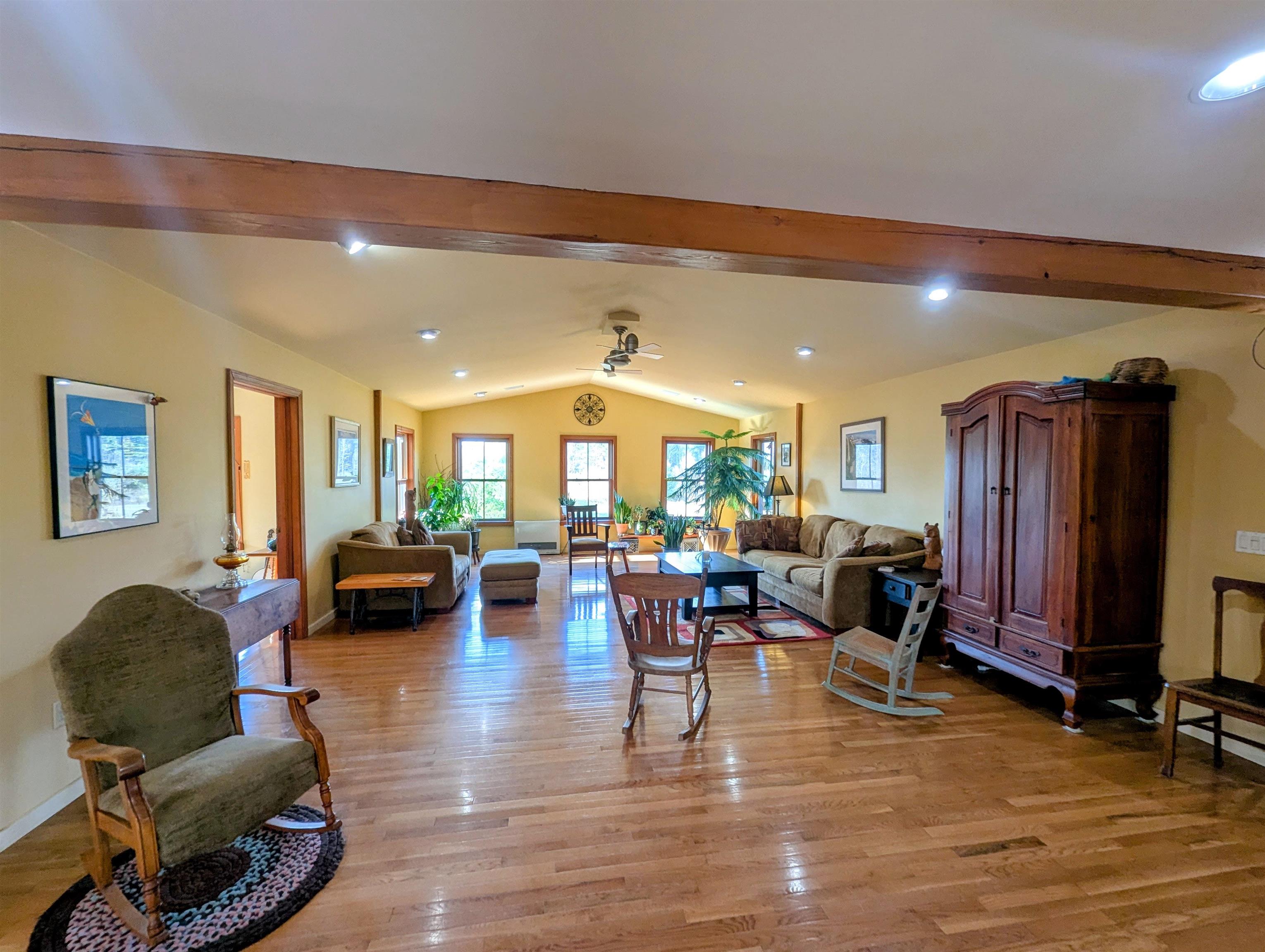 Living / Great Room 24387082