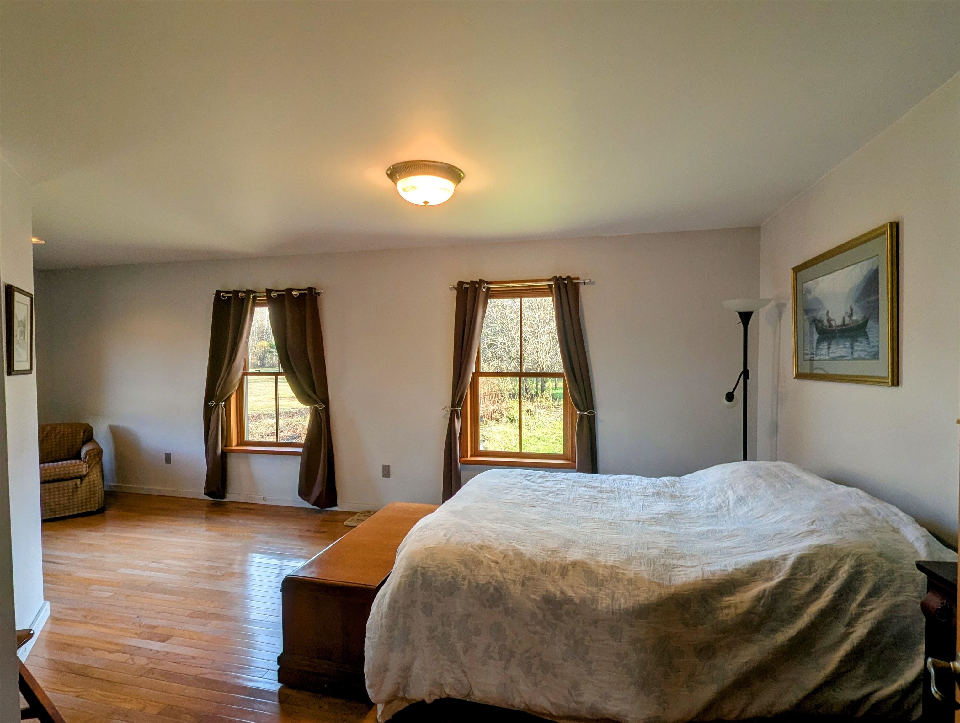 Bedroom (2) w/Bath 24387090