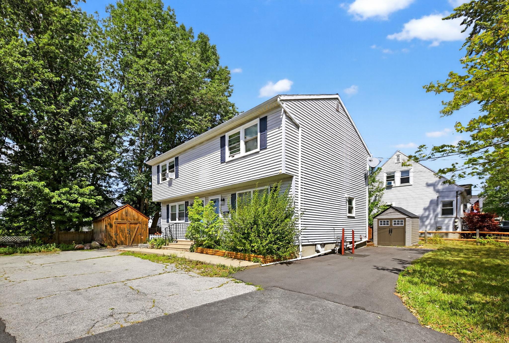 Homes for sale in Manchester, NH | 594 Dix St, Manchester, NH 03103 | MLS# 5068671