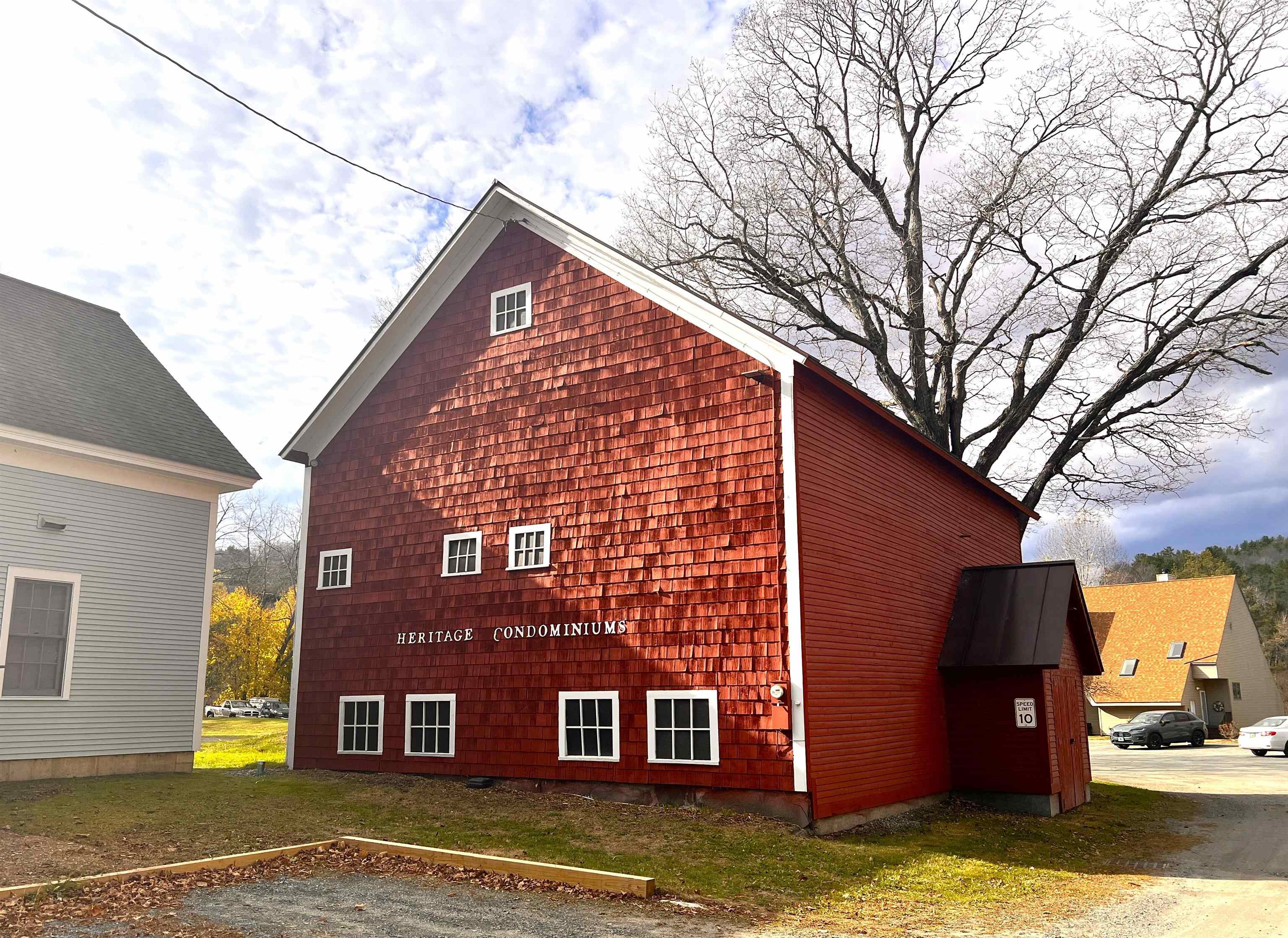 Woodstock VT Home for sale $$230,000 $269 per sq.ft.