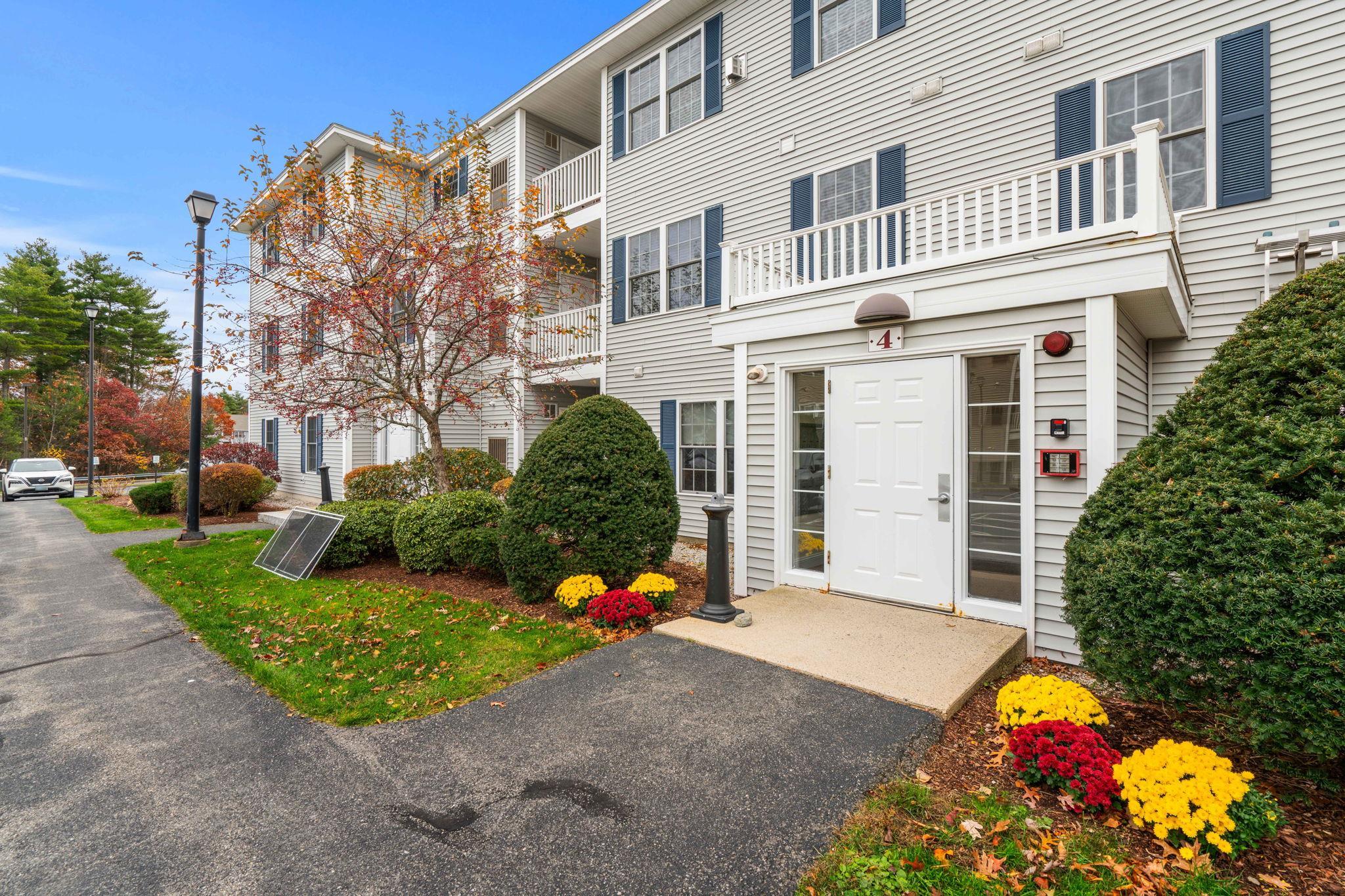 MLS 5068863: 4 Crestview Circle-Unit 119, Londonderry NH