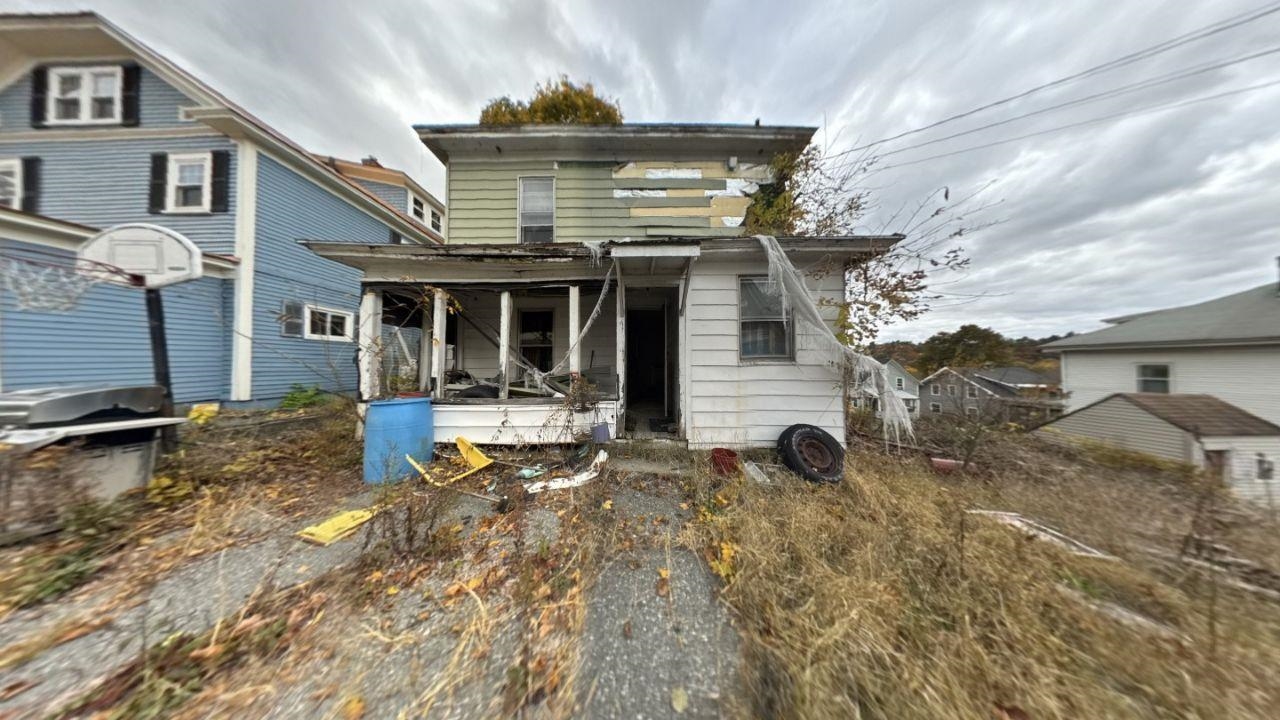 Homes for sale in Windsor, VT | 5 Clough Ave, Windsor, VT 05089 | MLS# 5068975