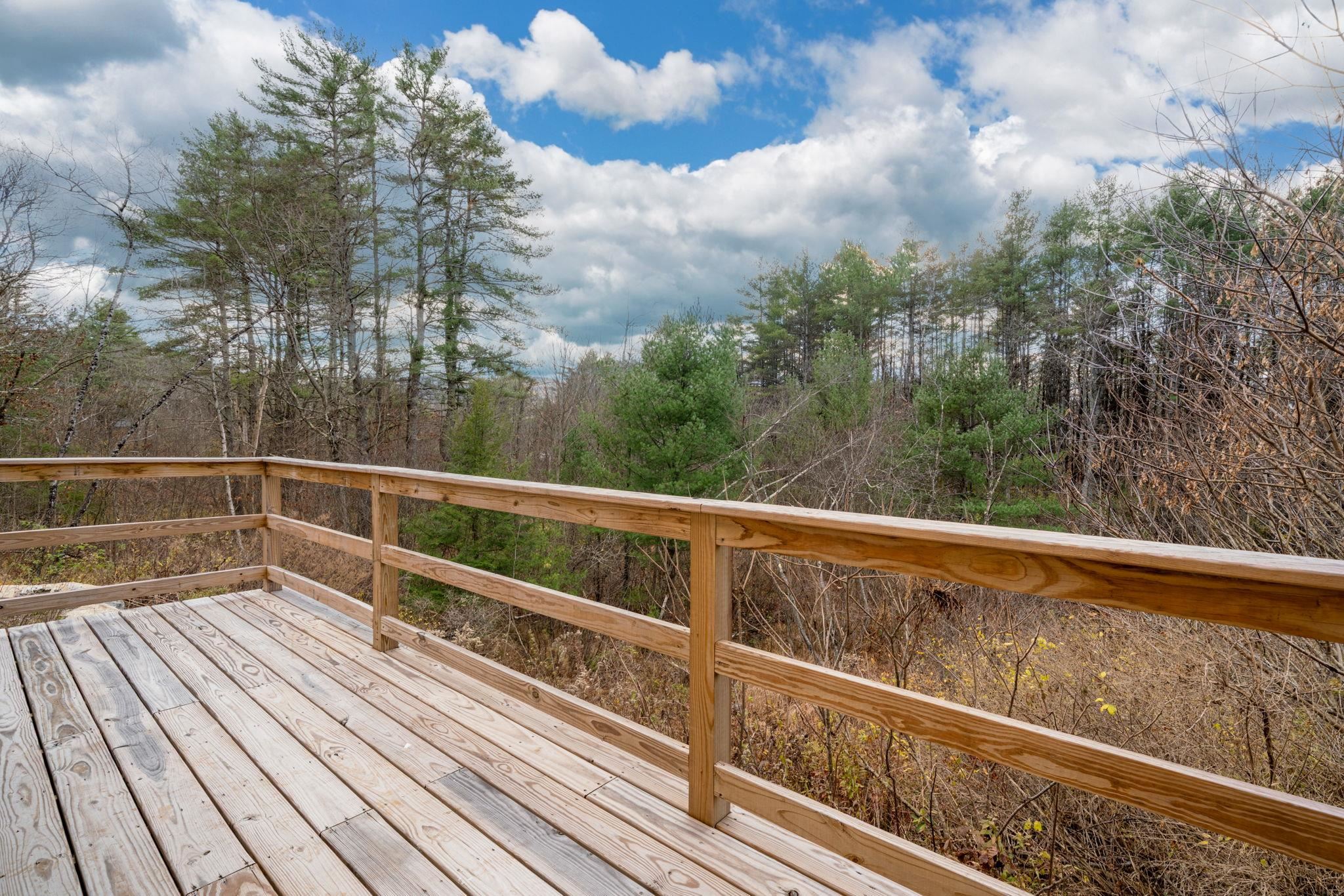 Deck off guest room/office 24408046