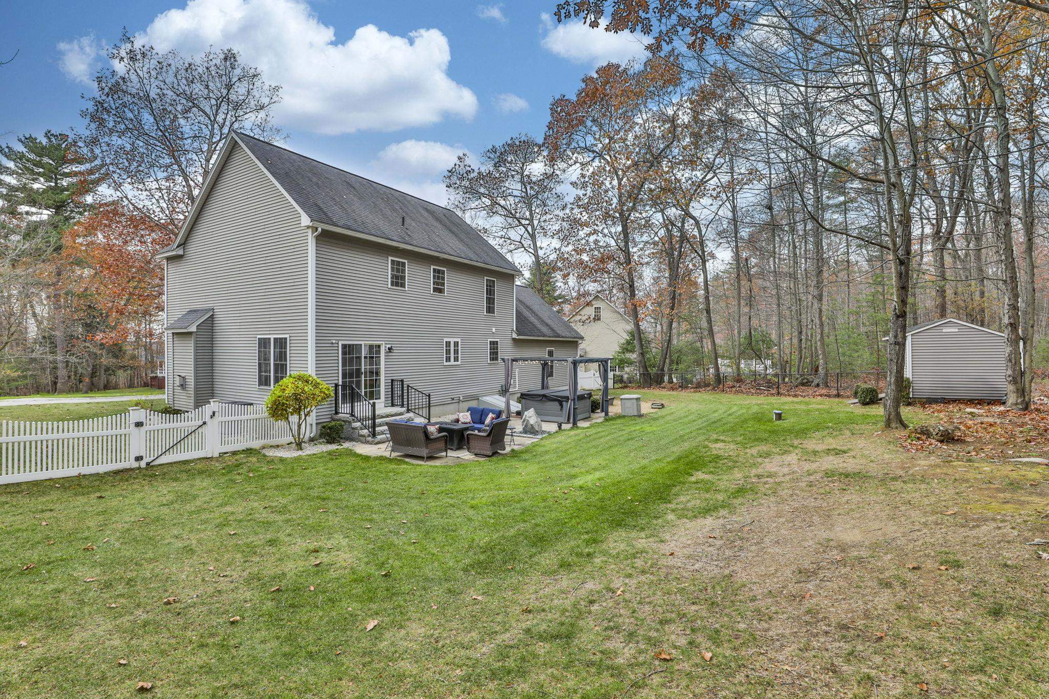 Homes for sale in Pembroke, NH | 509 Ashley Dr, Pembroke, NH 03275 | MLS# 5068998