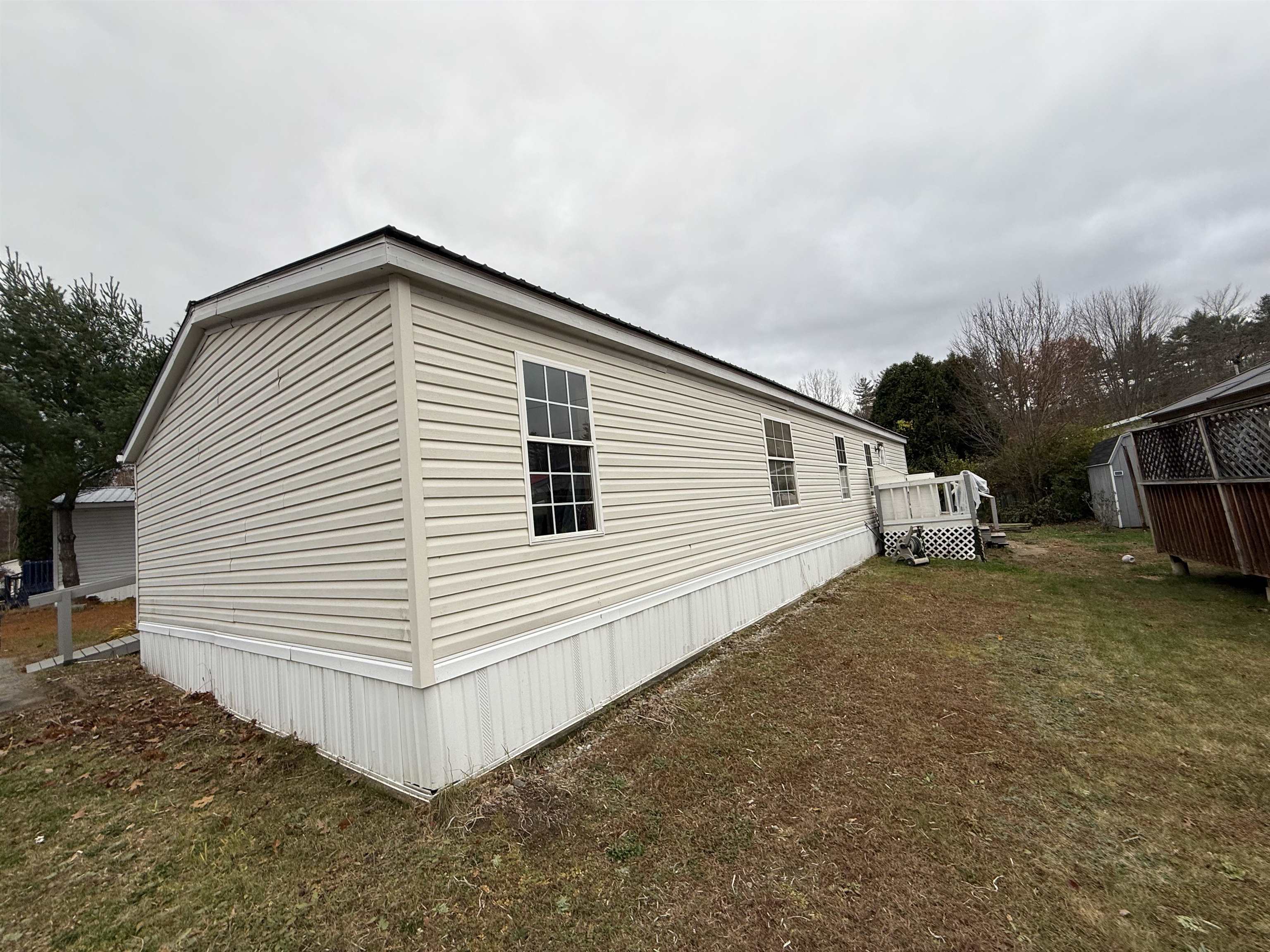 CHARLESTOWN NH Mobile_Home for sale $$75,000 | $56 per sq.ft.