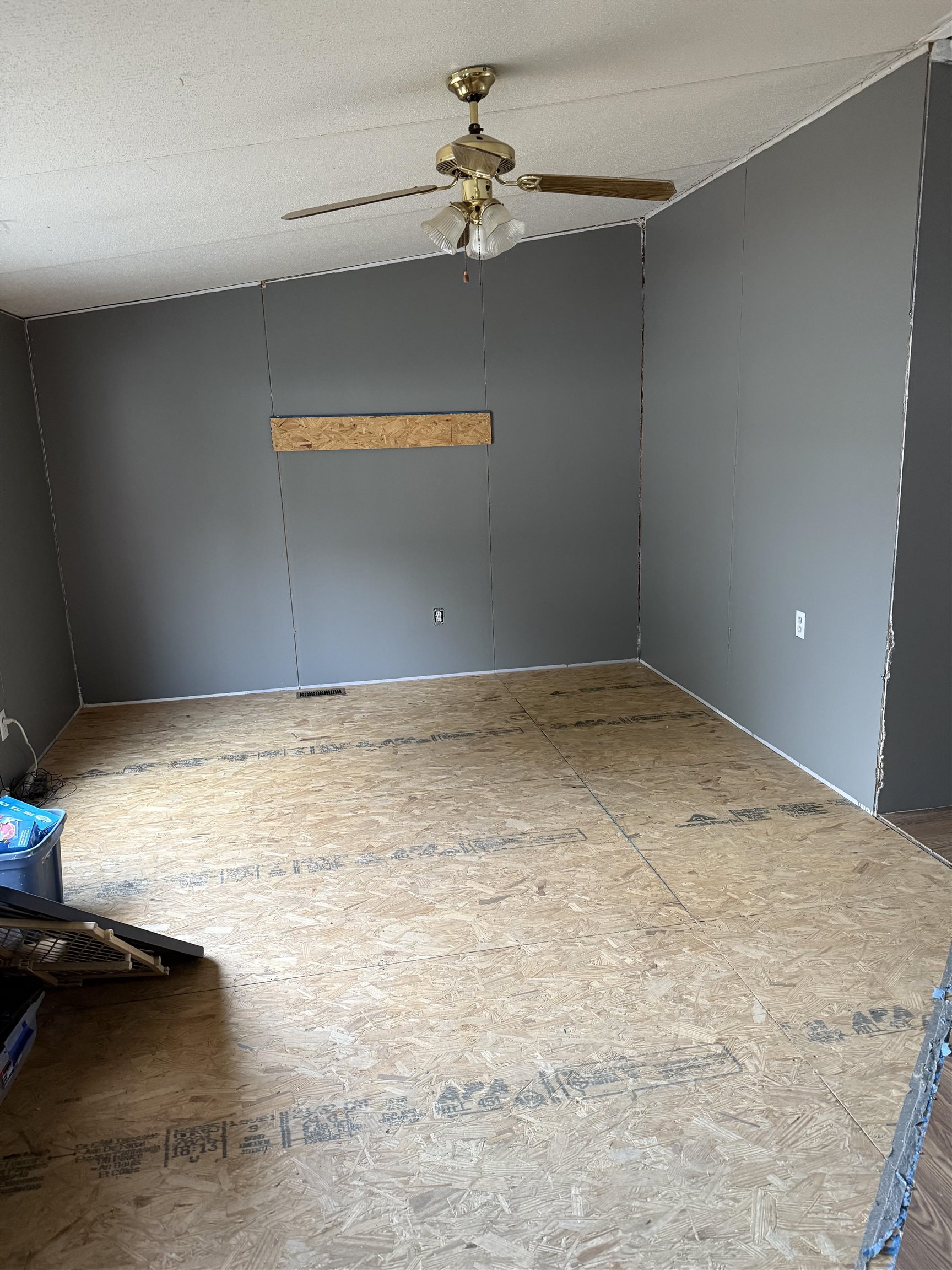 living room 24409590