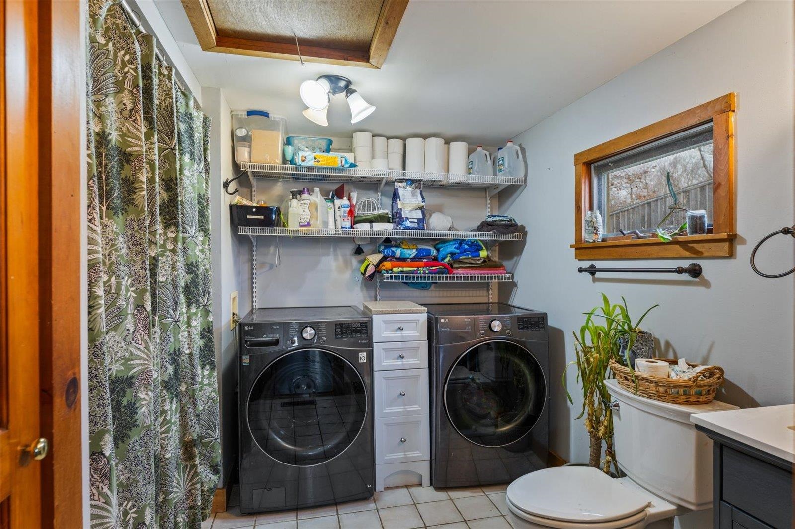 first floor bathroom/laundry 24436653