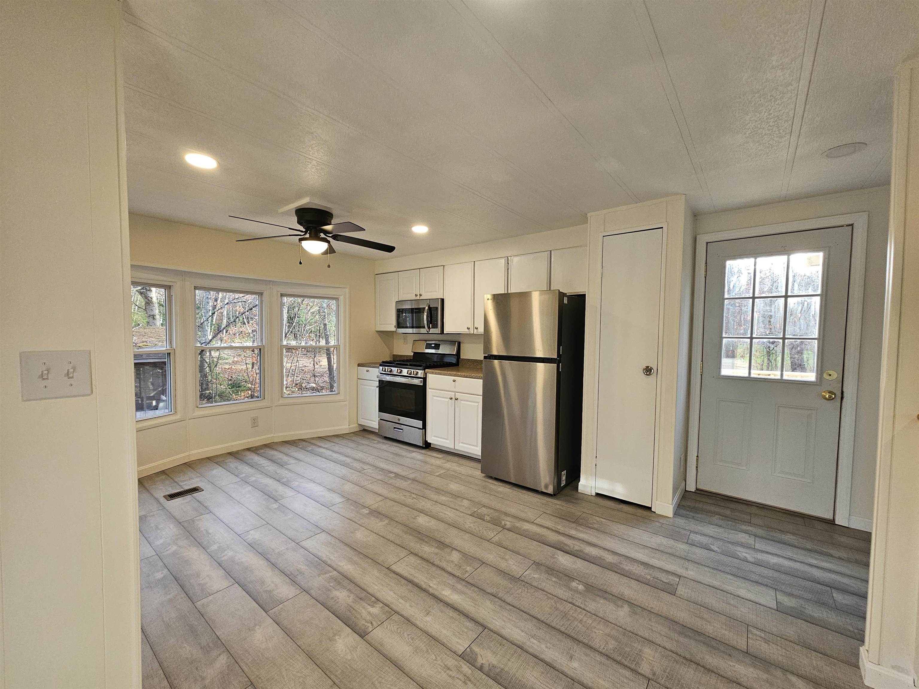 Homes for sale in Barnstead, NH | 11 Gray Rd, Barnstead, NH 03225 | MLS# 5069079