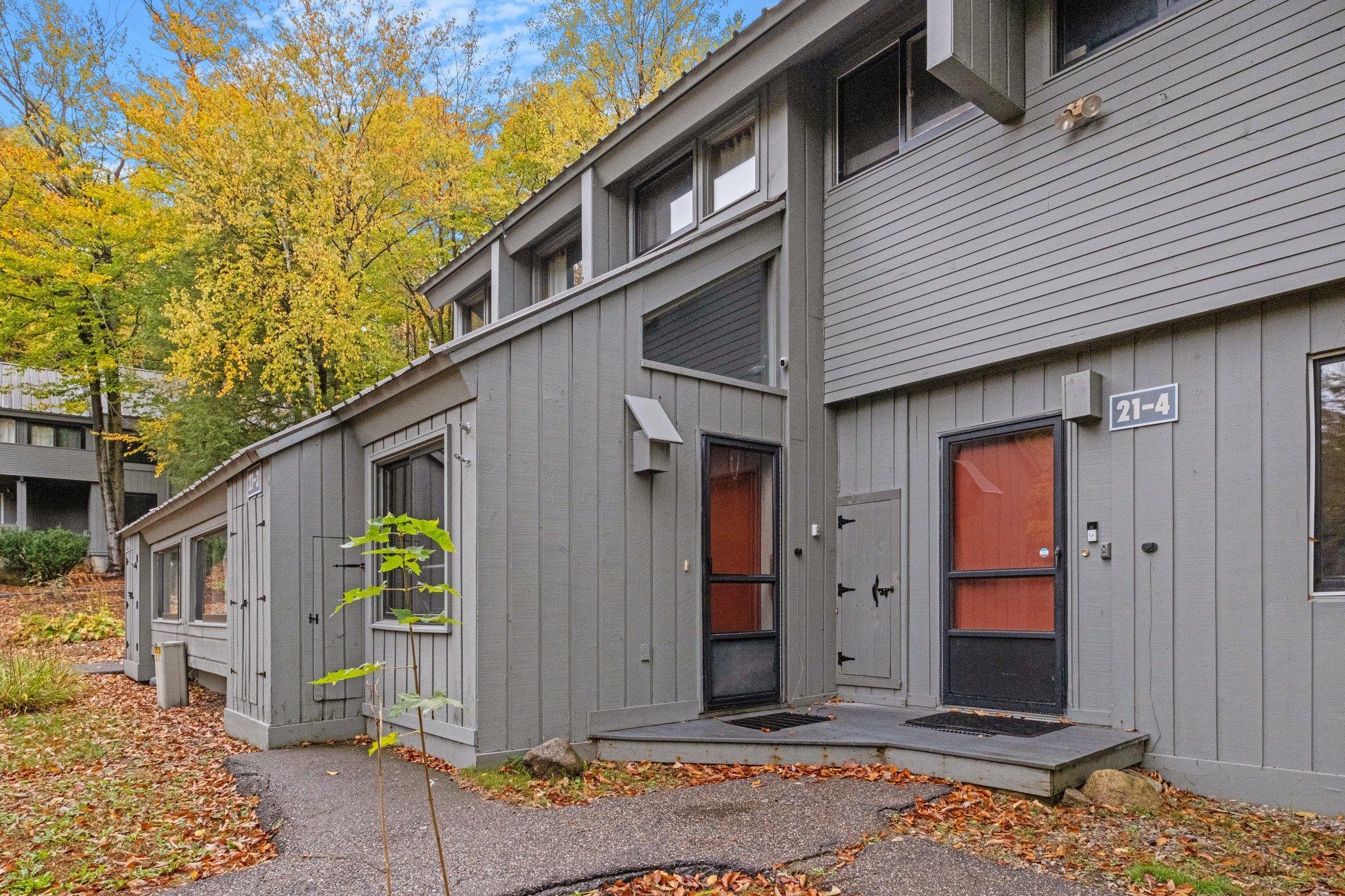 Homes for sale in Lincoln, NH | 21 Osseo Cir #3, Lincoln, NH 03251 | MLS# 5069087