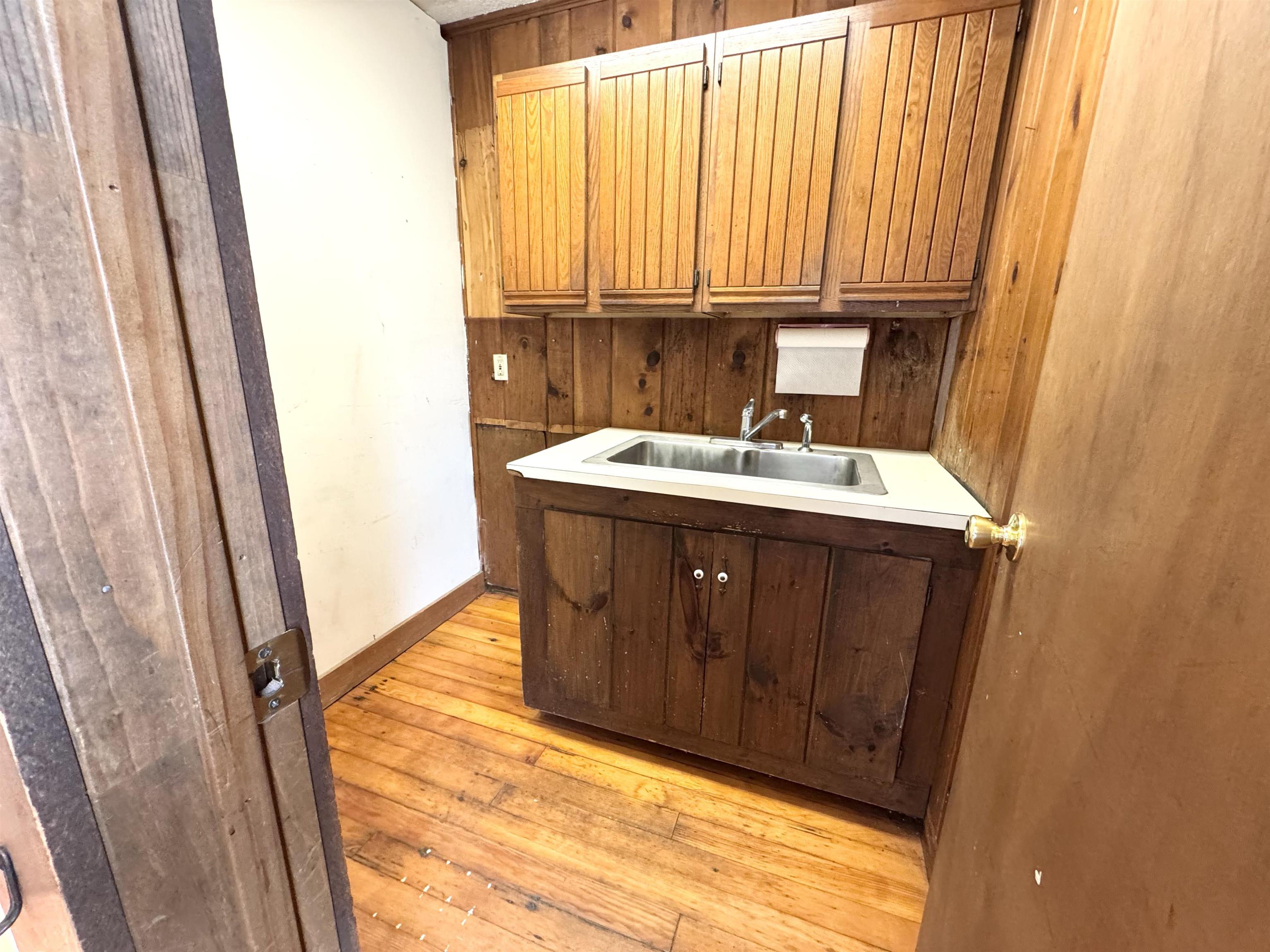 Homes for sale in Londonderry, VT | 2072 North Main St, Londonderry, VT 05148 | MLS# 5069109