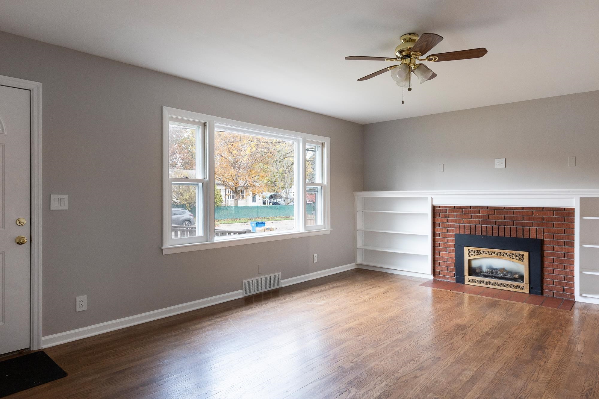 Homes for sale in Burlington, VT | 149 Shore Rd, Burlington, VT 05408 | MLS# 5069114