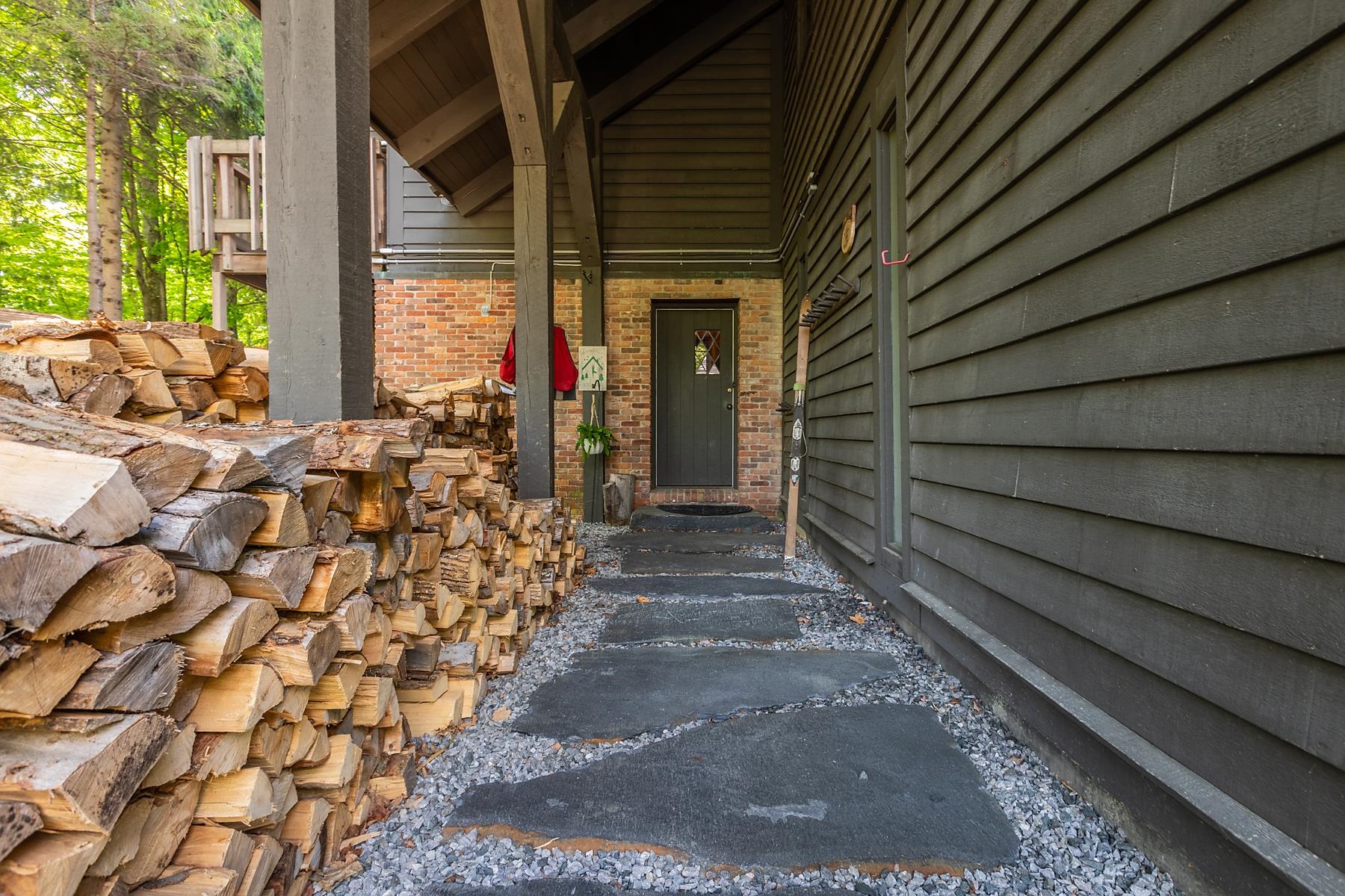 Homes for sale in Winhall, VT | 11 Founders Hill Rd, Winhall, VT 05340 | MLS# 5069133