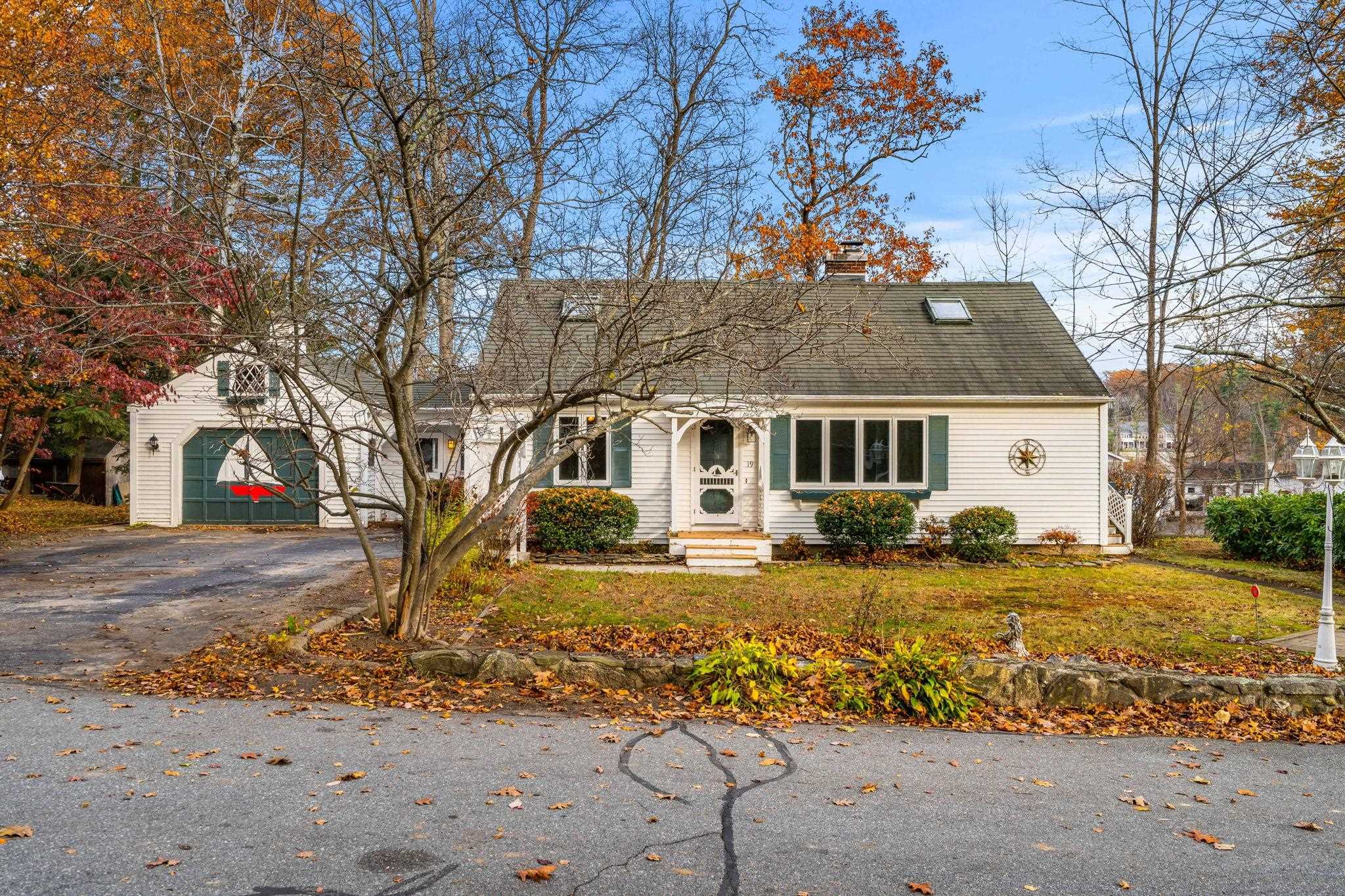 MLS 5069171: 19 Mcgrath Road, Pelham NH