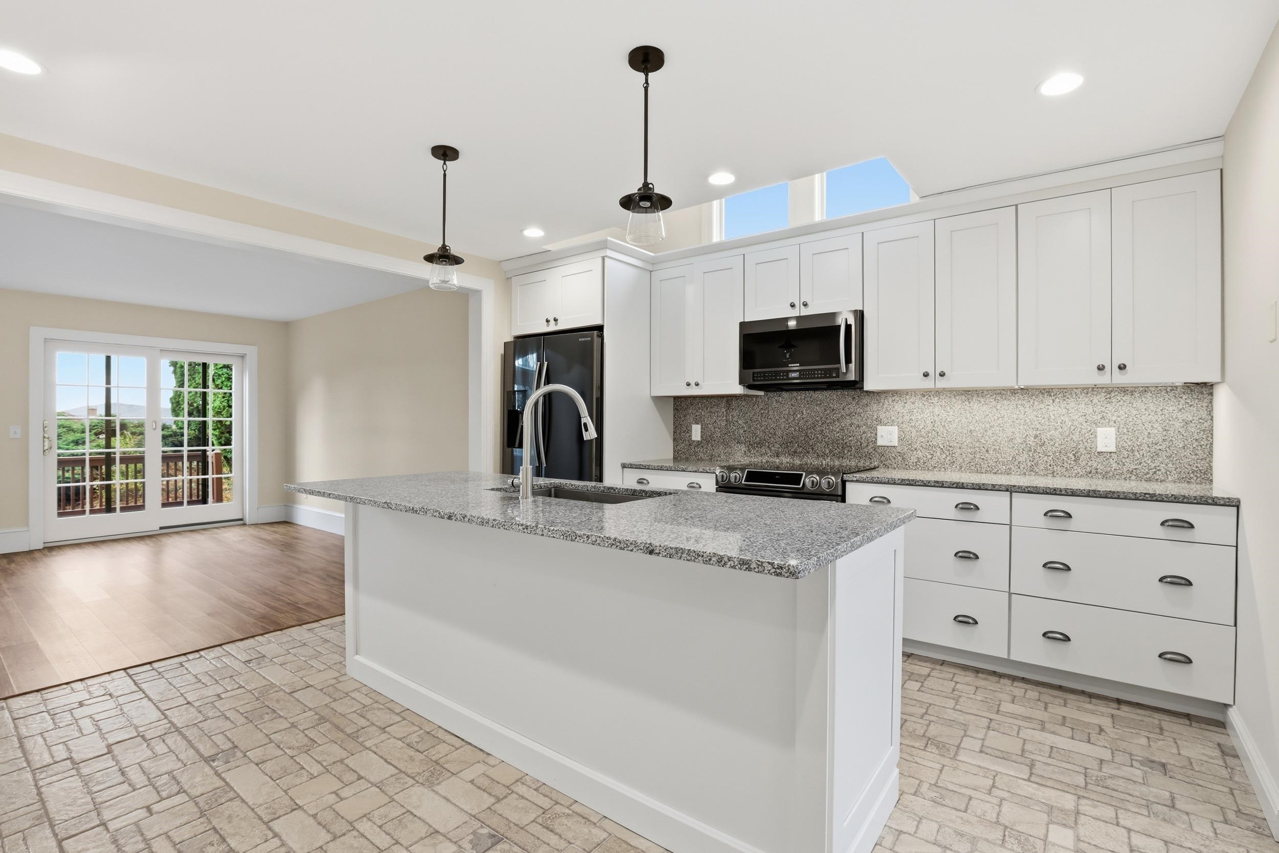 Homes for sale in New London, NH | 10 Highland Ridge Rd, New London, NH 03257 | MLS# 5069181