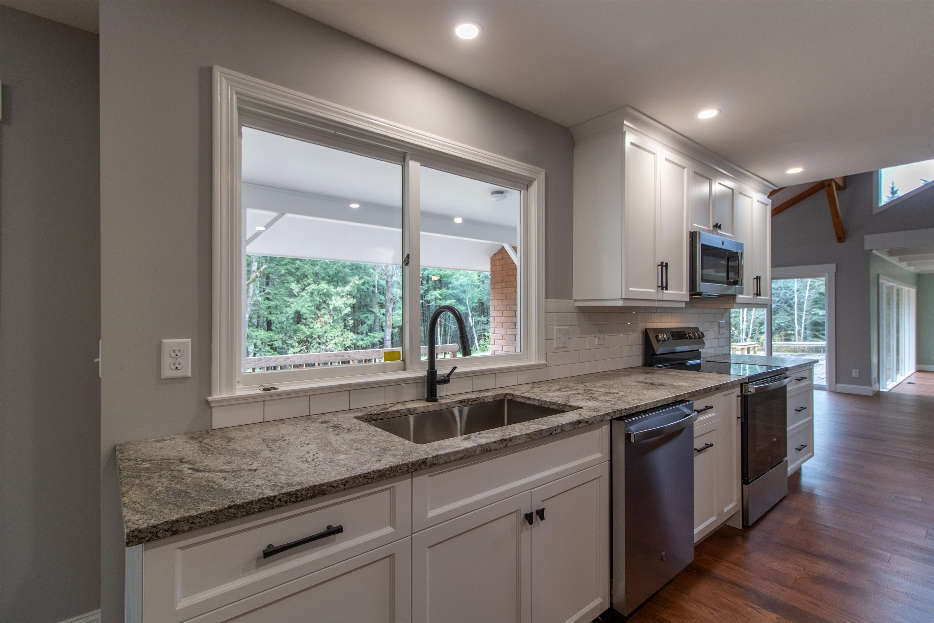 Homes for sale in Newport City, VT | 742 Highland Ave, Newport City, VT 05855 | MLS# 5069195