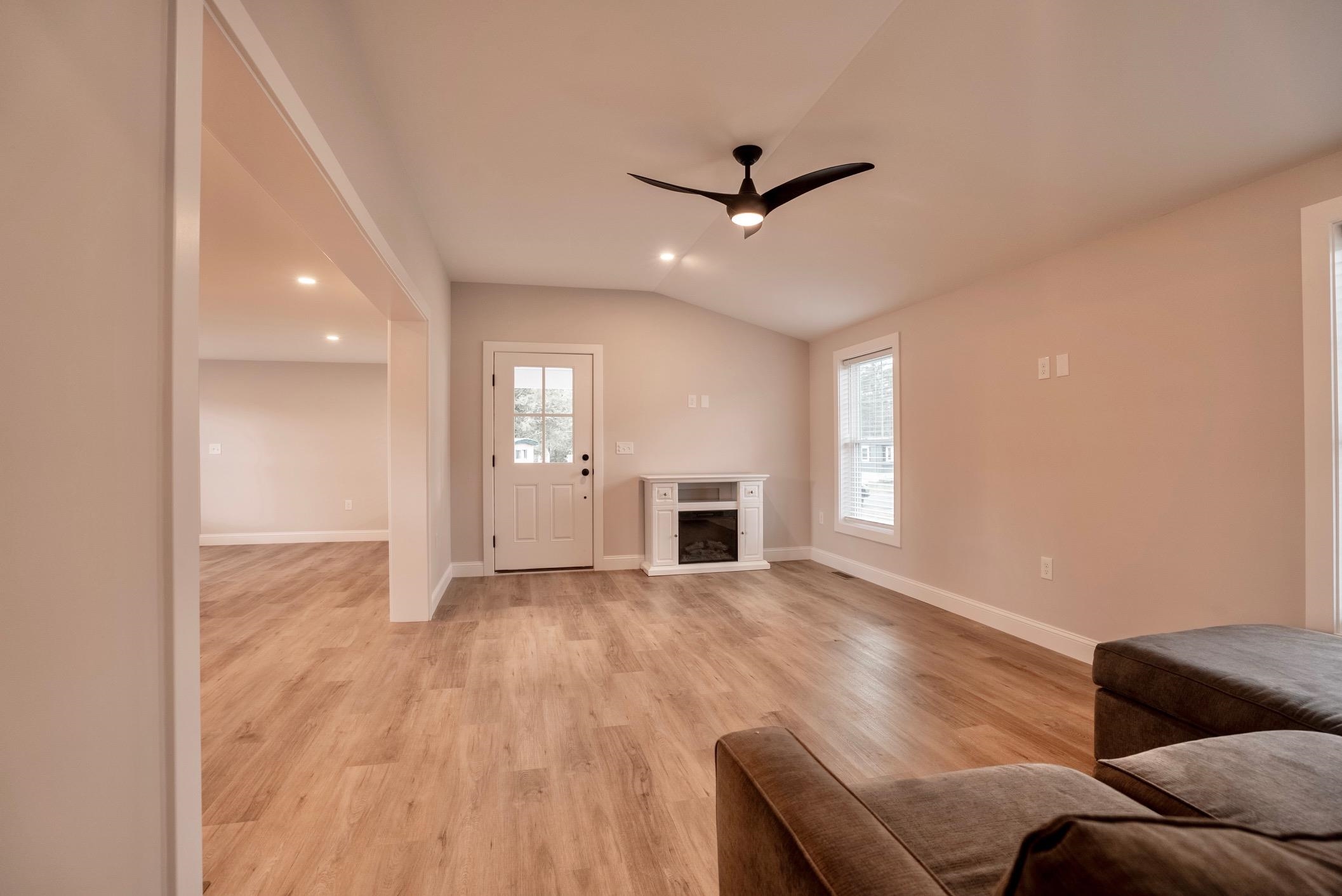 Homes for sale in Concord, NH | 14 South Emperor Dr, Concord, NH 03303 | MLS# 5069274