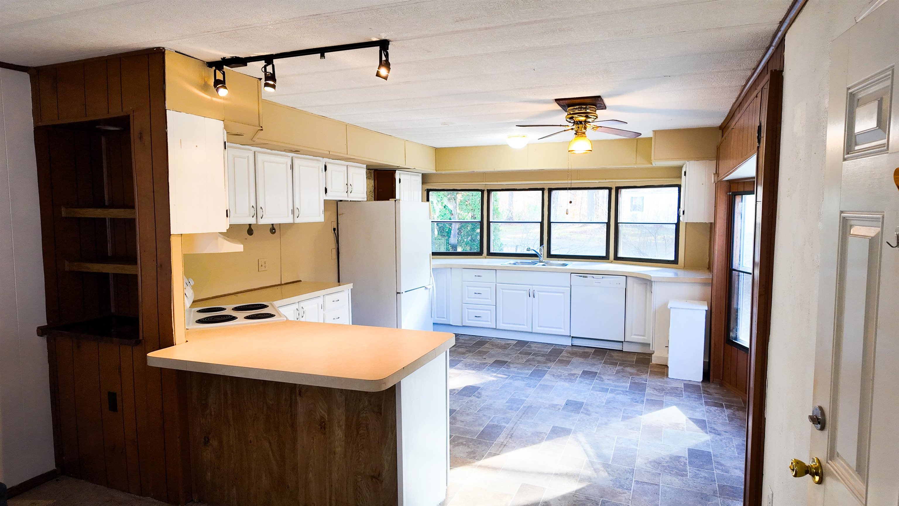 Homes for sale in Deering, NH | 9 Wyman Rd, Deering, NH 03244 | MLS# 5069279