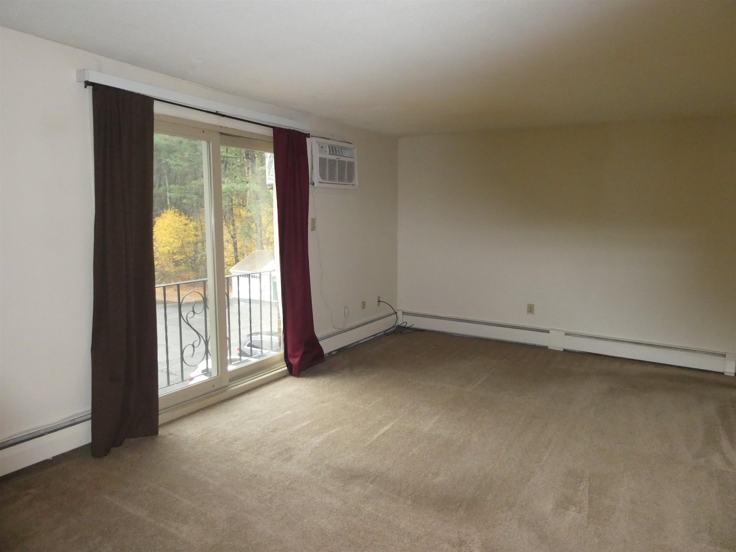 Homes for sale in Manchester, NH | 127 English Village Rd #302, Manchester, NH 03102 | MLS# 5069287