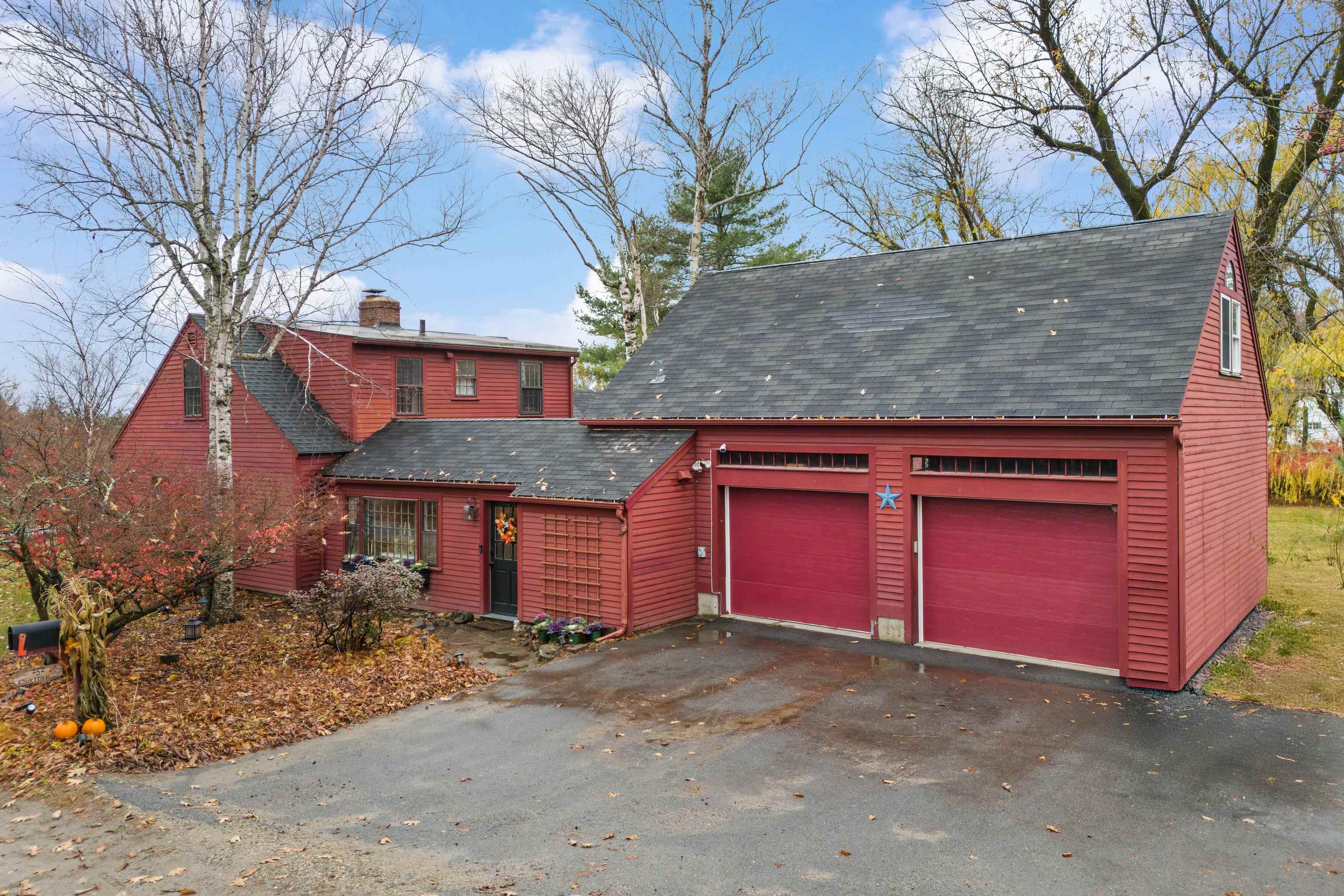 Homes for sale in New Boston, NH | 252 Clark Hill Rd, New Boston, NH 03070 | MLS# 5069294