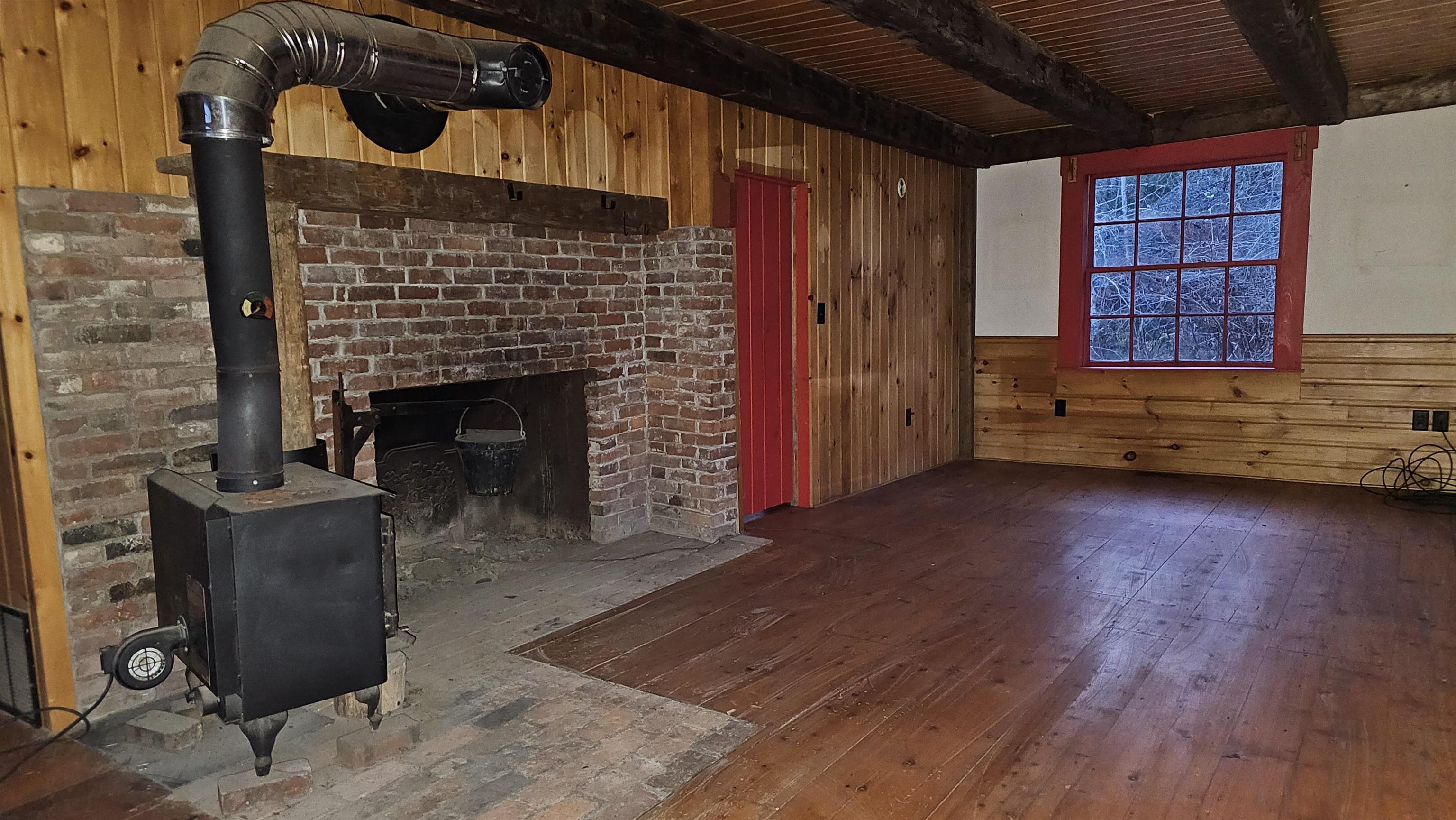 Homes for sale in Glover, VT | 114 Quarry Hill Rd, Glover, VT 05839 | MLS# 5069375