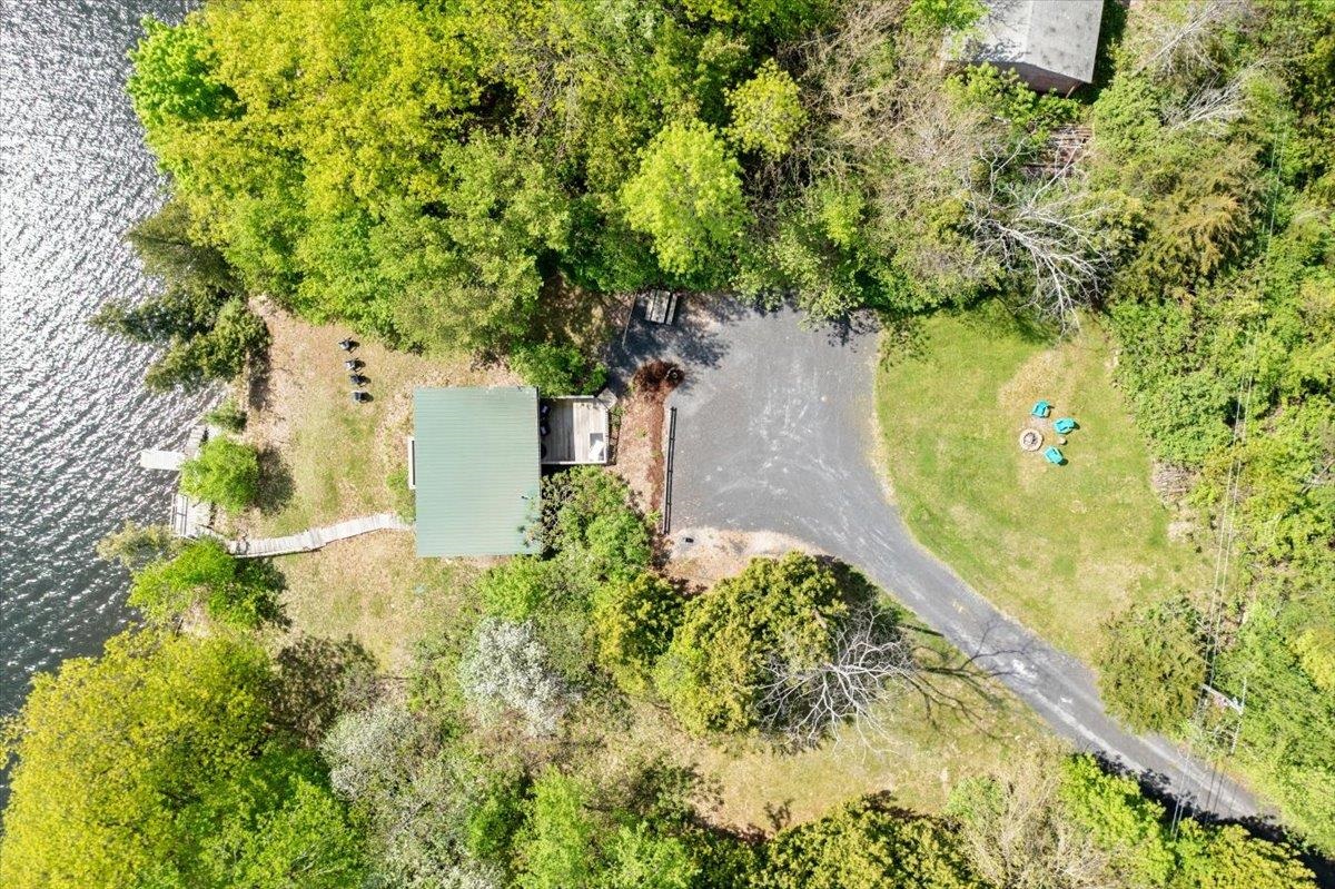 Homes for sale in North Hero, VT | 235 Pleasant View Dr, North Hero, VT 05474 | MLS# 5069378