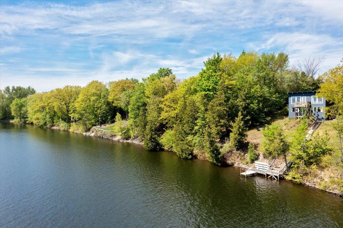 Homes for sale in North Hero, VT | 235 Pleasant View Dr, North Hero, VT 05474 | MLS# 5069378