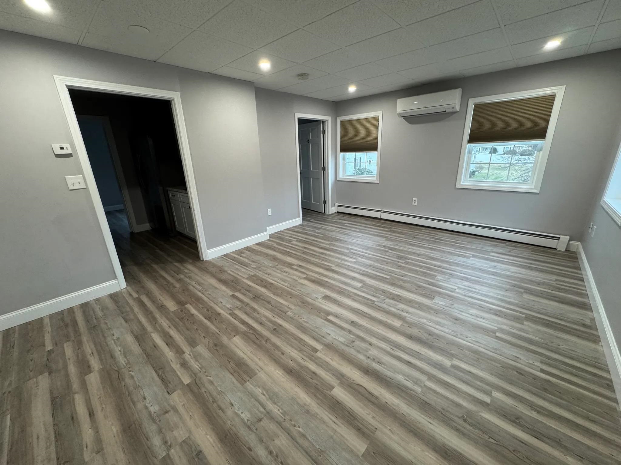 Homes for sale in Goffstown, NH | 152 South Mast St, Goffstown, NH 03045 | MLS# 5069409