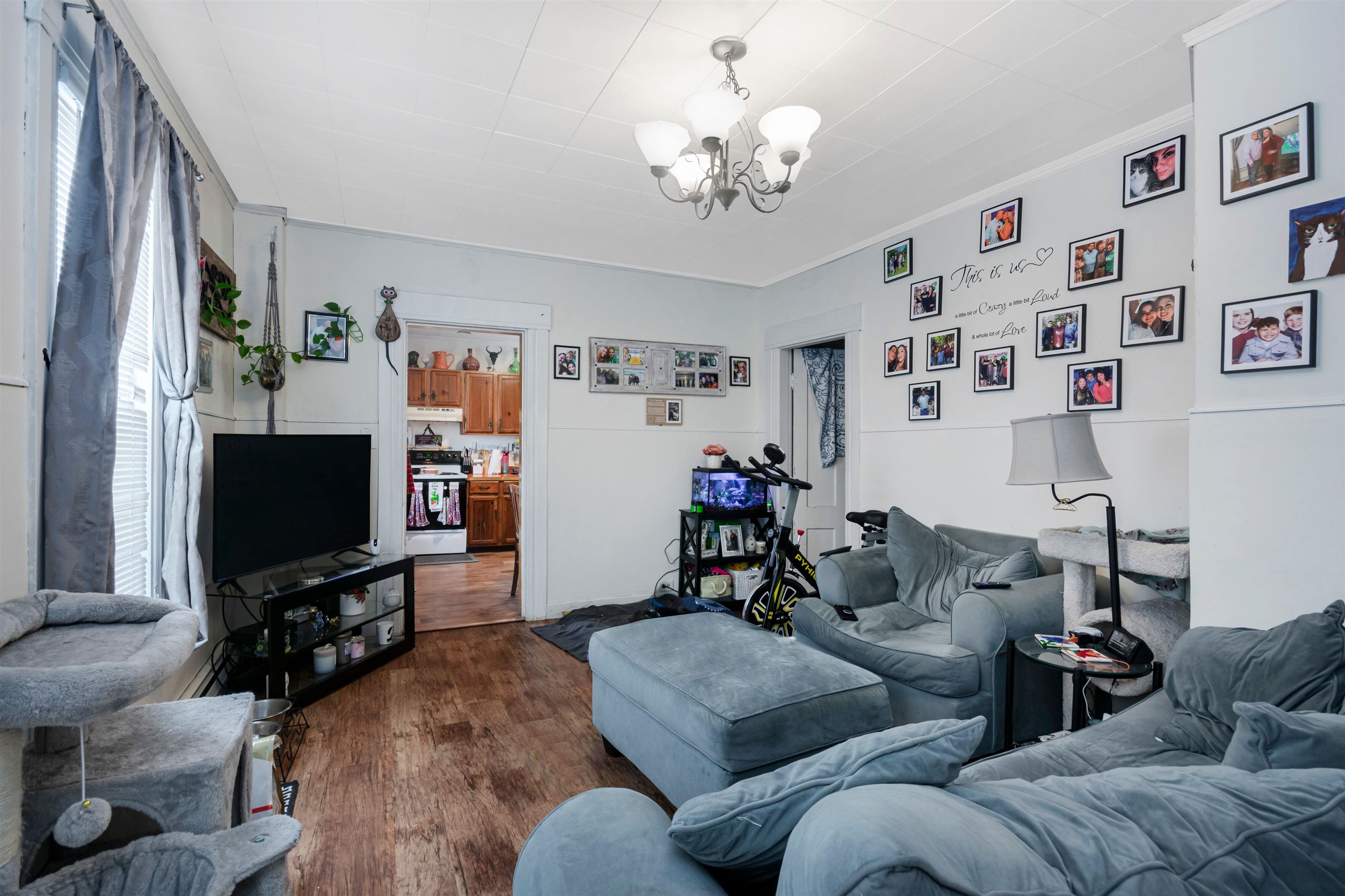 Homes for sale in Manchester, NH | 615 Clay St, Manchester, NH 03103 | MLS# 5069417