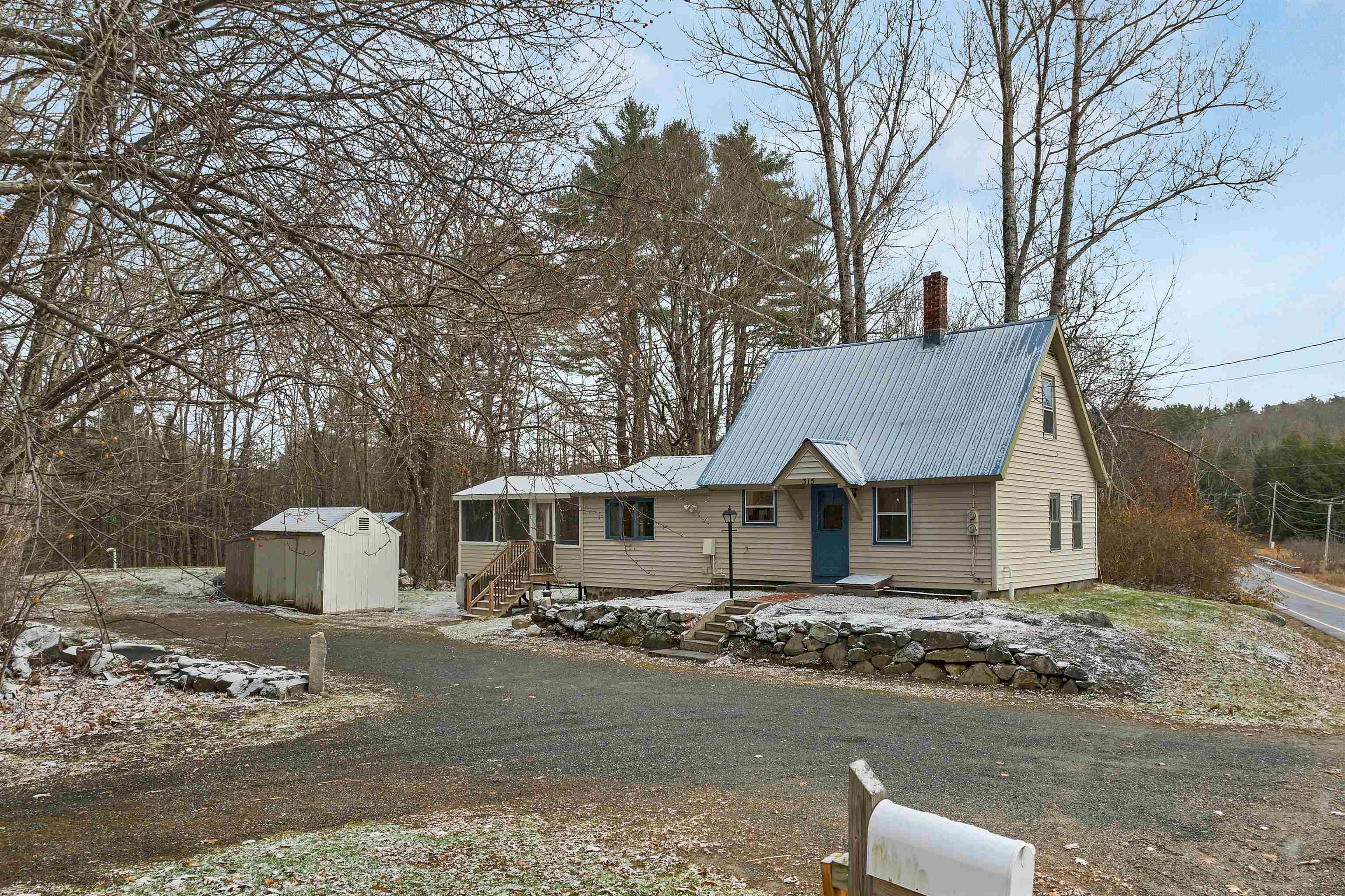 SUNAPEE NH Home for sale $$369,000 | $349 per sq.ft.
