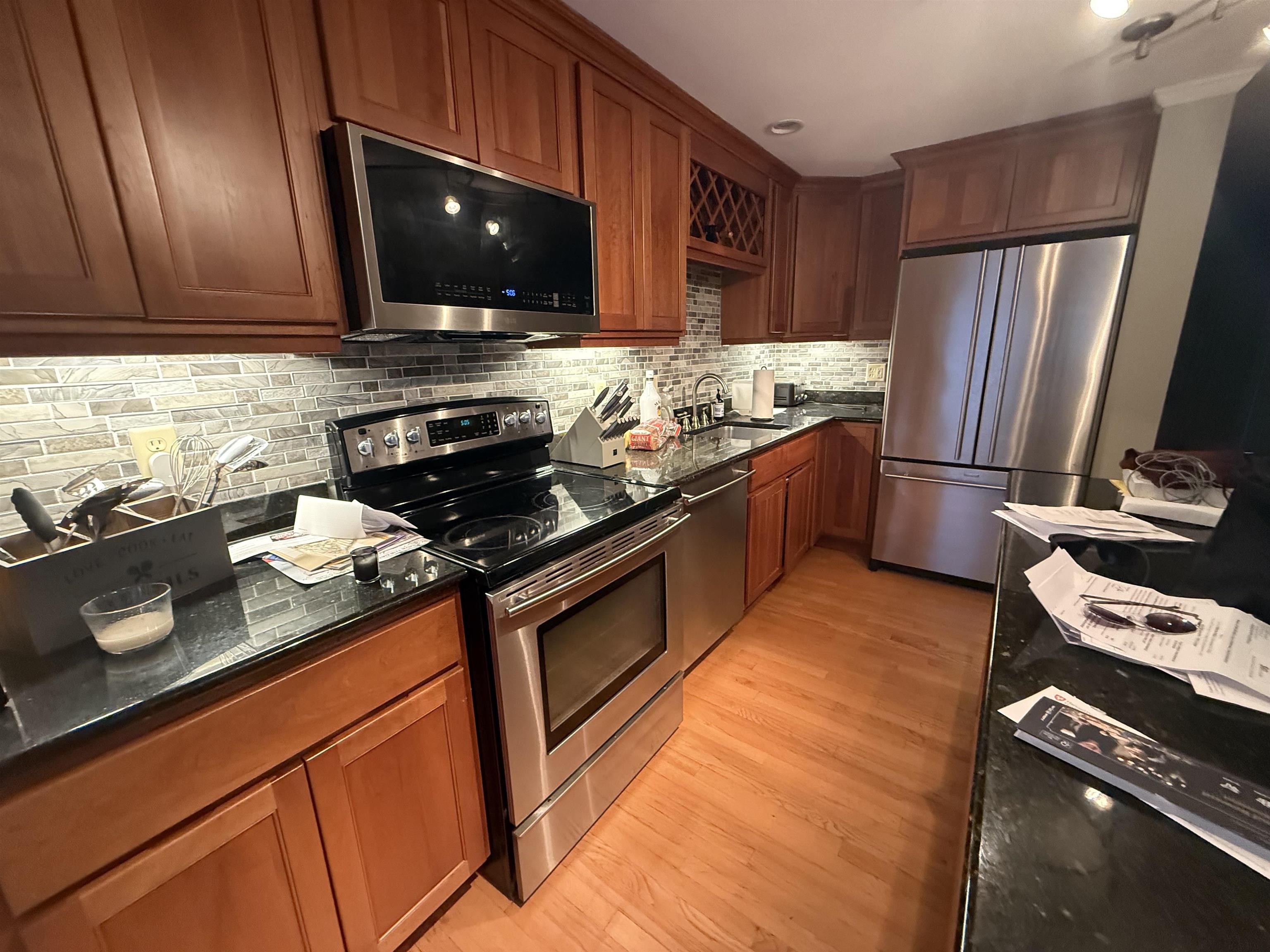 Homes for sale in Manchester, NH | 7 Picadilly Ct, Manchester, NH 03104 | MLS# 5069491