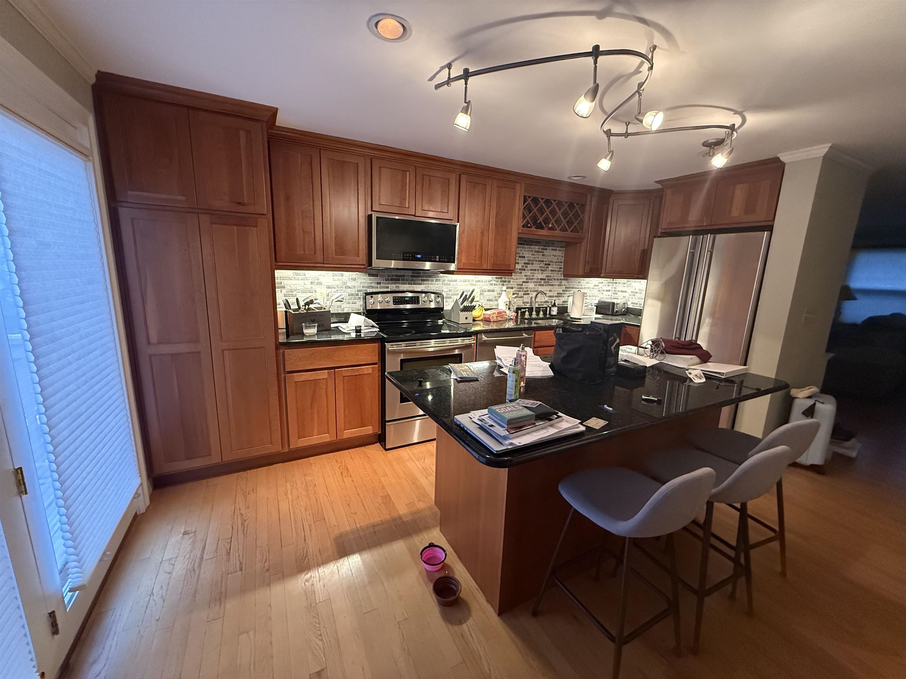 Homes for sale in Manchester, NH | 7 Picadilly Ct, Manchester, NH 03104 | MLS# 5069491