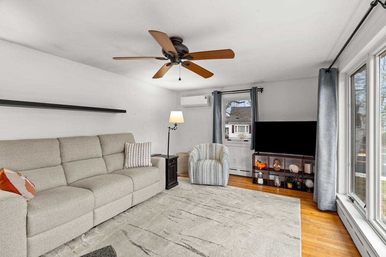 Homes for sale in Nashua, NH | 27 Fifield St, Nashua, NH 03060 | MLS# 5069549