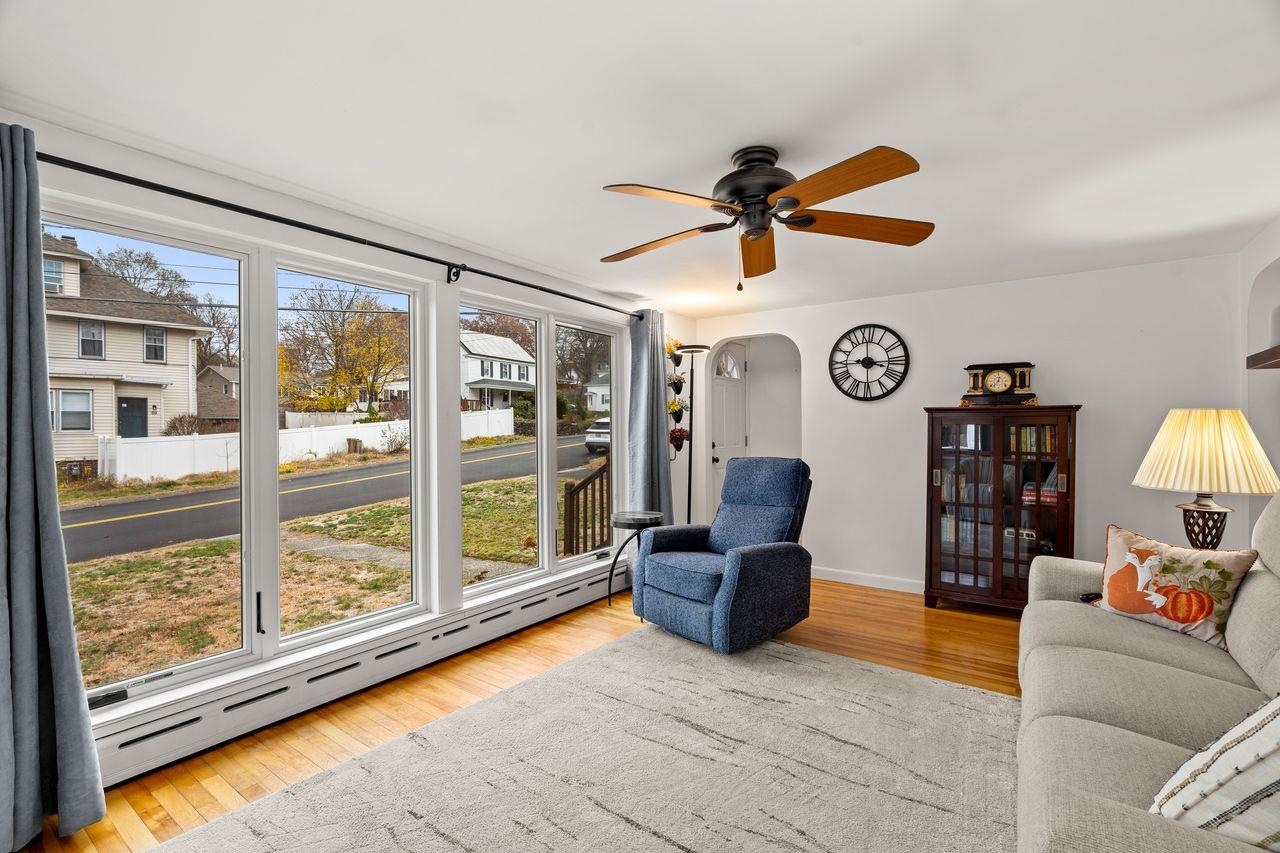 Homes for sale in Nashua, NH | 27 Fifield St, Nashua, NH 03060 | MLS# 5069549