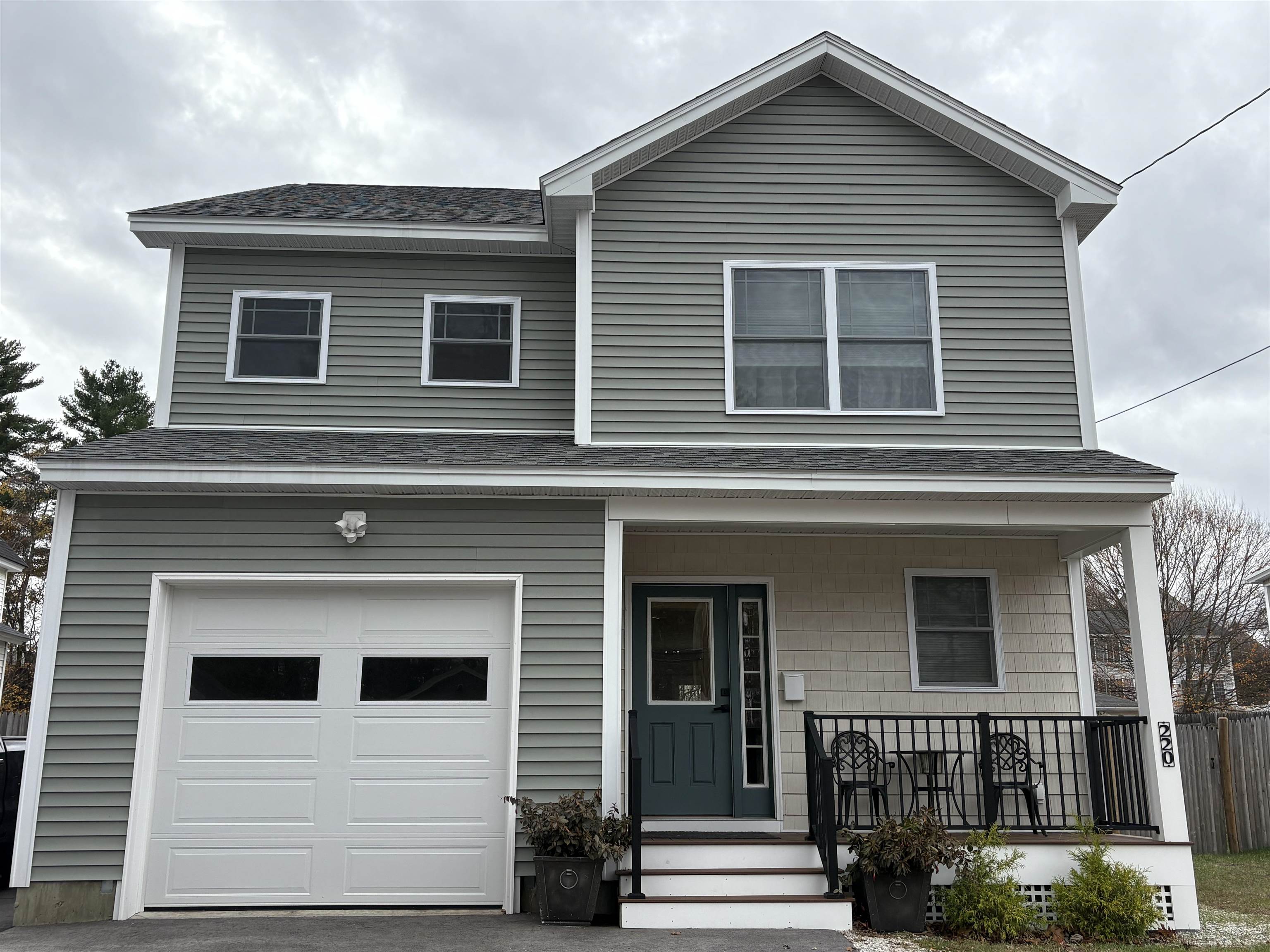 Homes for sale in Manchester, NH | 220 Mast Rd, Manchester, NH 03102 | MLS# 5069575