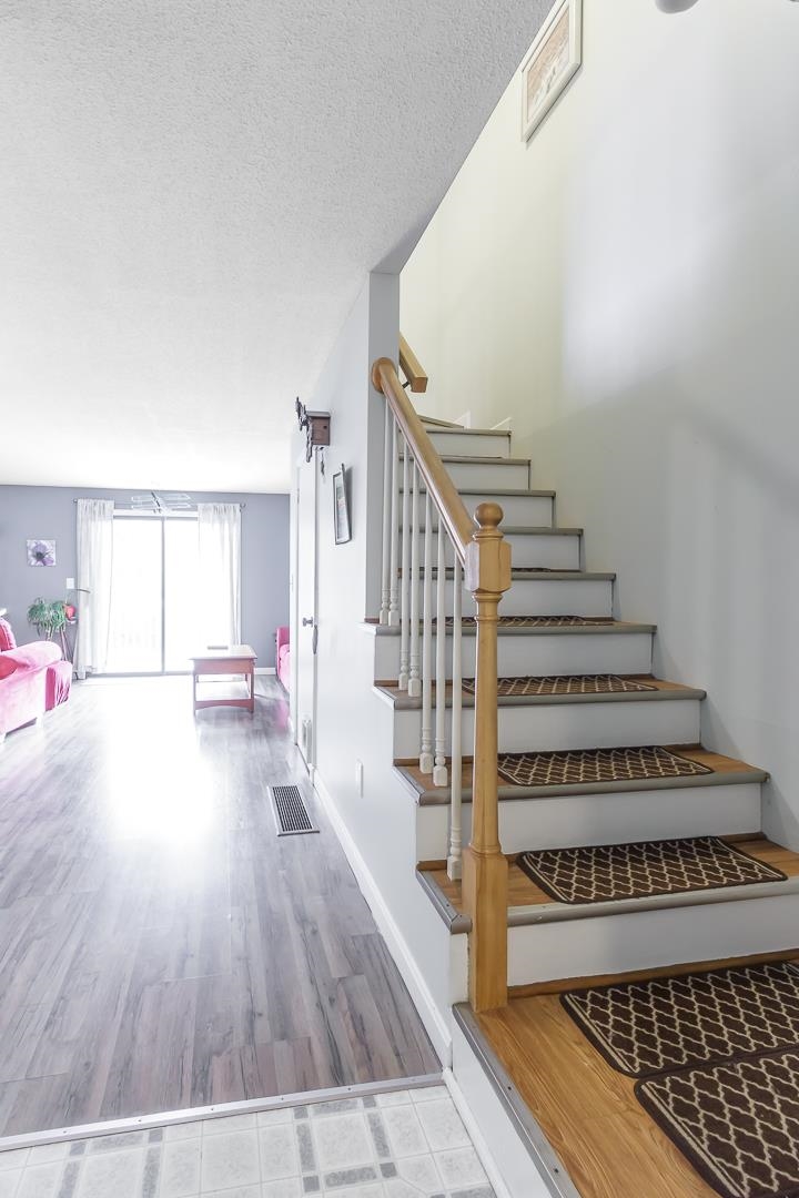 Homes for sale in Manchester, NH | 534 Fox Hollow Way, Manchester, NH 03104 | MLS# 5069590