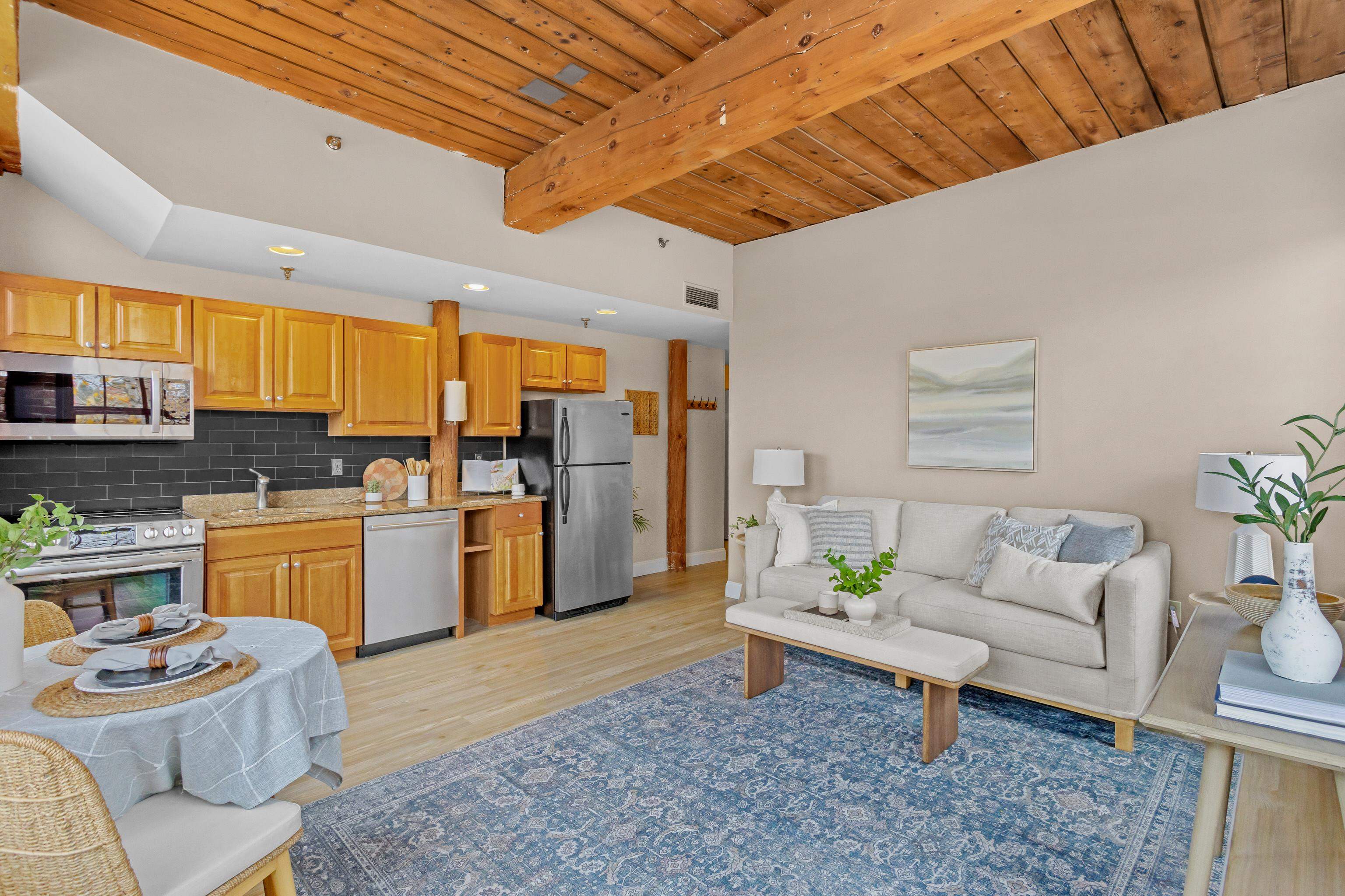 Homes for sale in Manchester, NH | 335 Cypress St #3B, Manchester, NH 03102 | MLS# 5069664