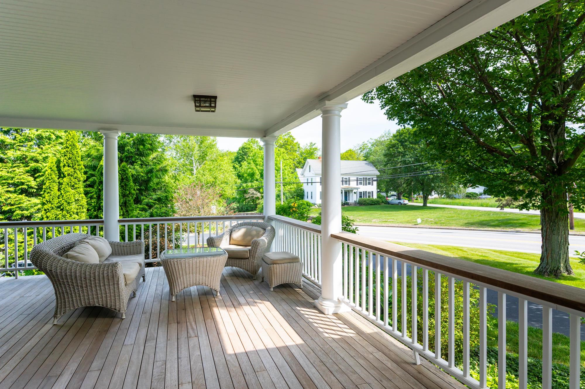 26 N Main St, Mont Vernon, NH 03057