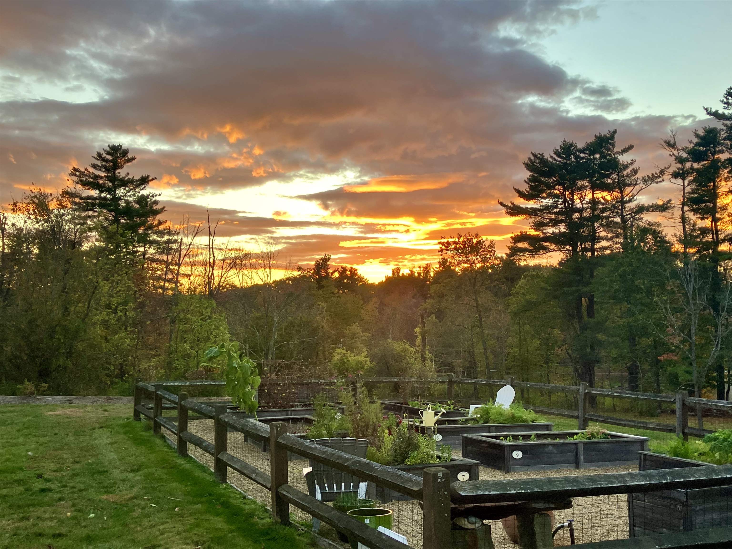 26 N Main St, Mont Vernon, NH 03057