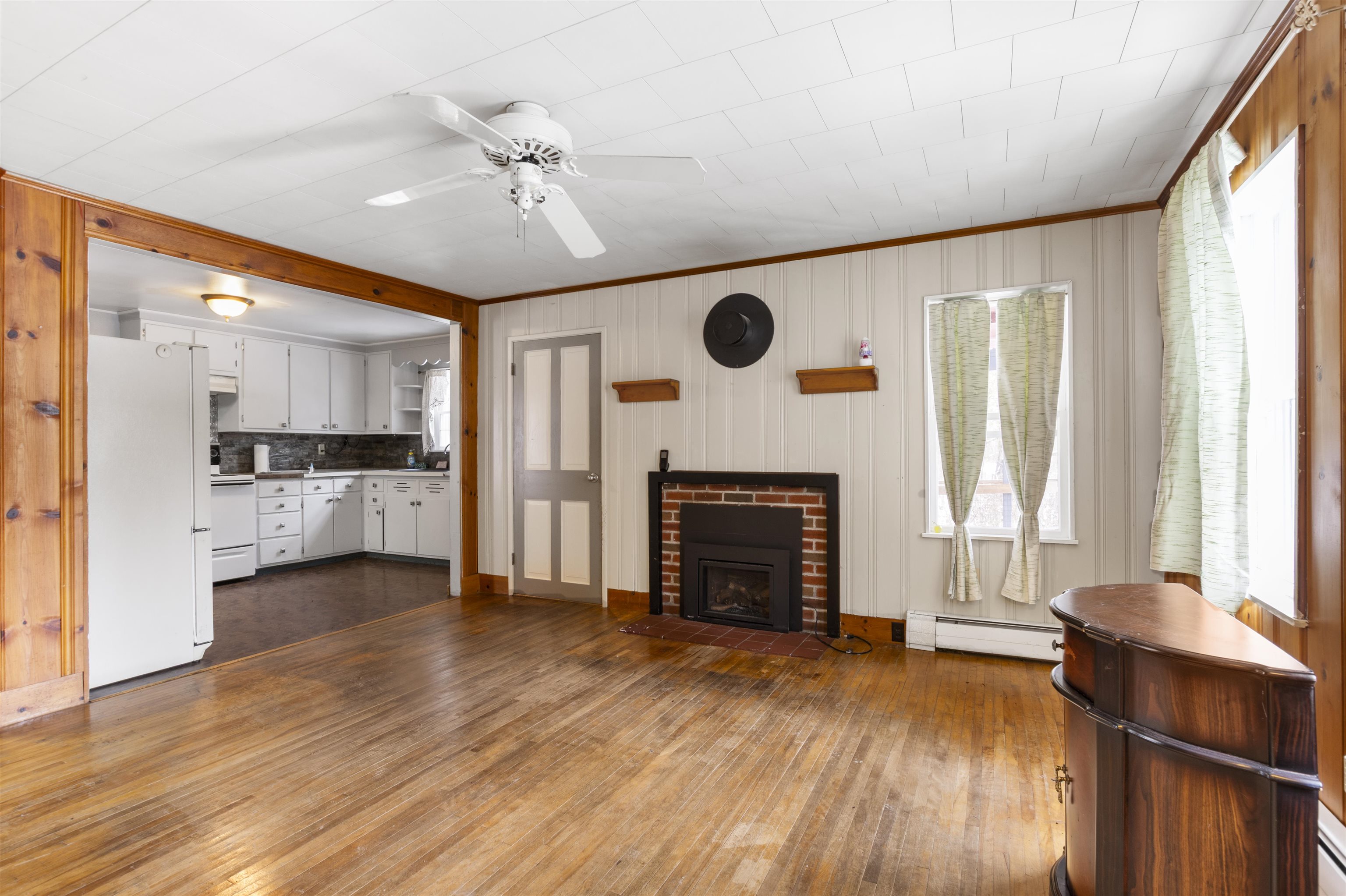 Homes for sale in Barton, VT | 218 Breezy Hill Rd, Barton, VT 05822 | MLS# 5069735